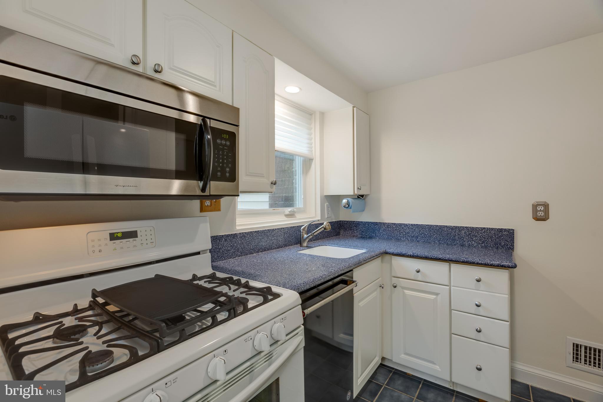 CHURCH COURTS - Residential