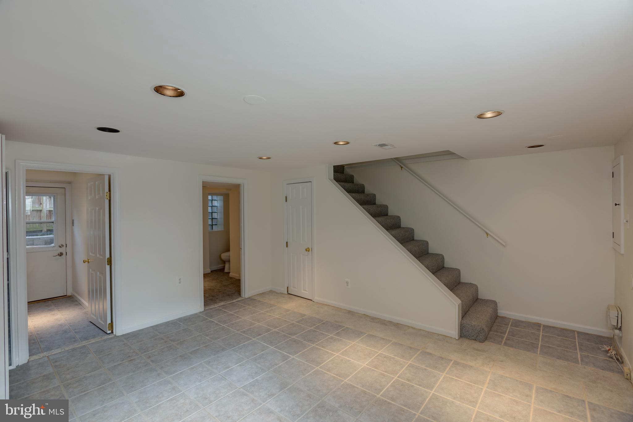 CHURCH COURTS - Residential