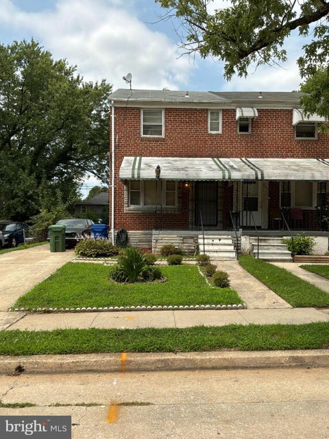 Townhouse For Sale - 4720 Duncrest Avenue<br/> BALTIMORE, MD 21206