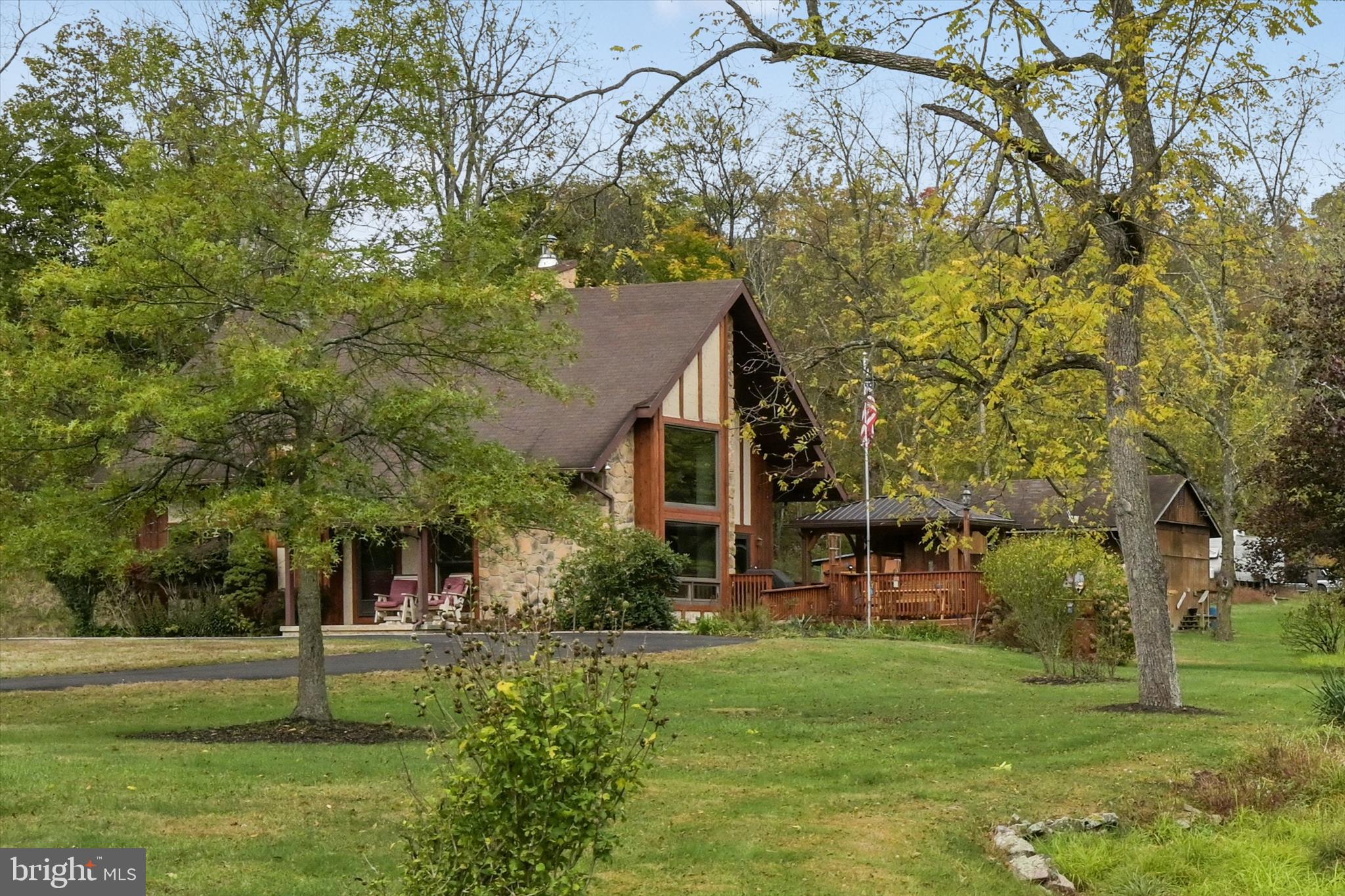 509 E SECOND MOUNTAIN ROAD