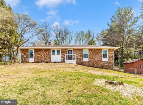 5835 Woodville Rd, Mount Airy, MD MLS: MDFR2062058