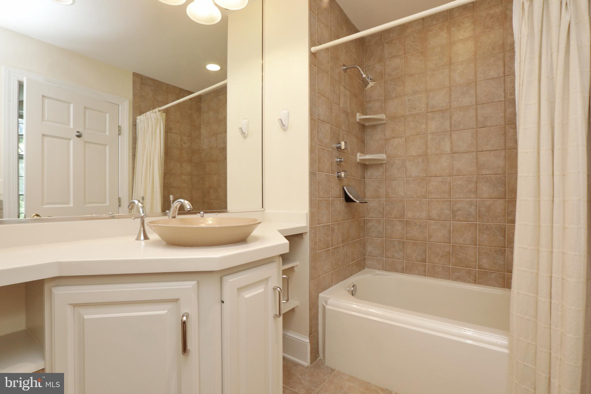 AVENMAR - Residential