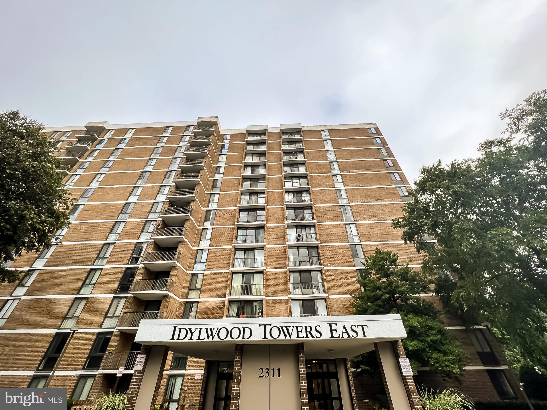 IDYLWOOD TOWERS - Residential Lease