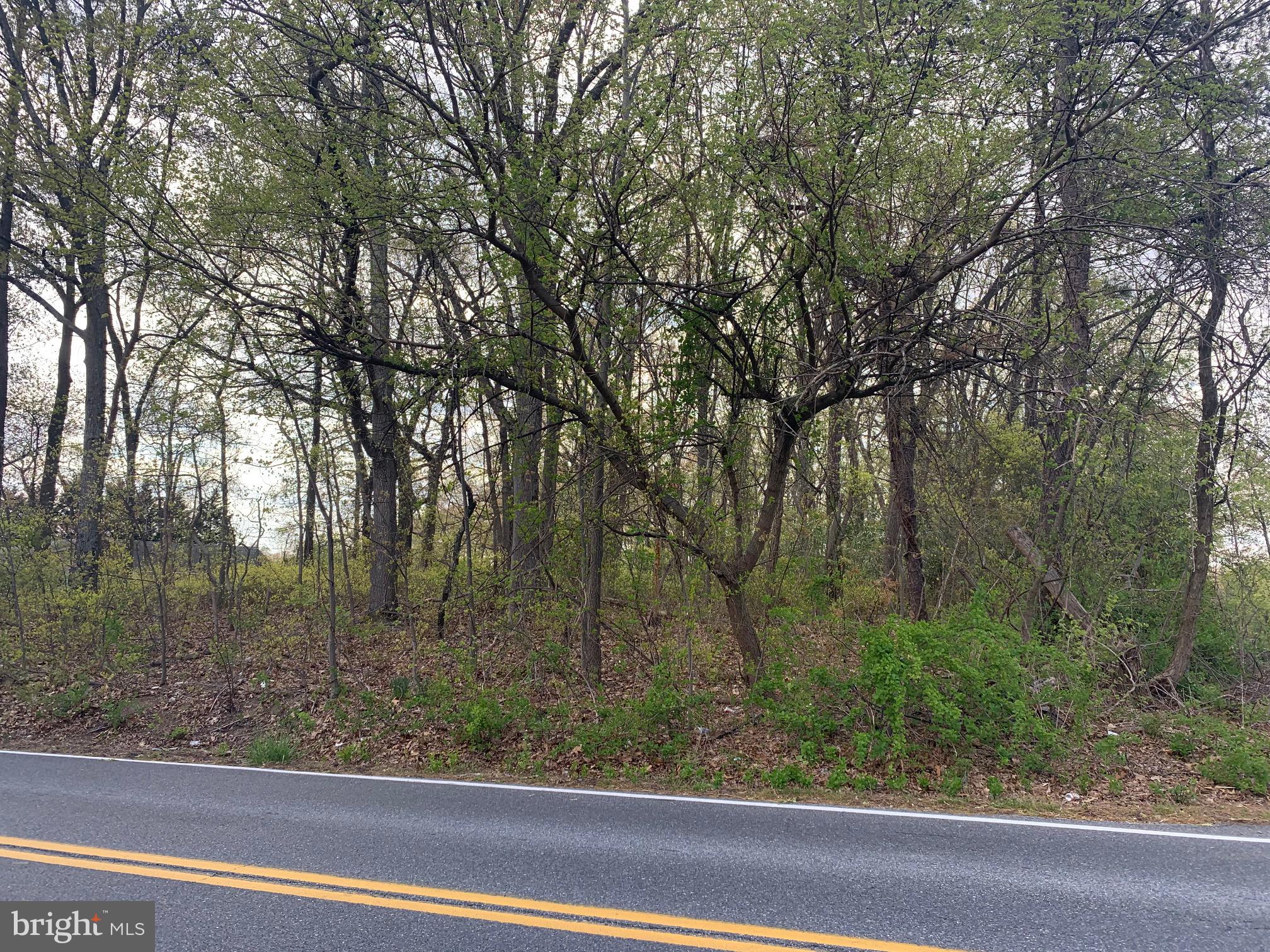 ELVATON ACRES - Land