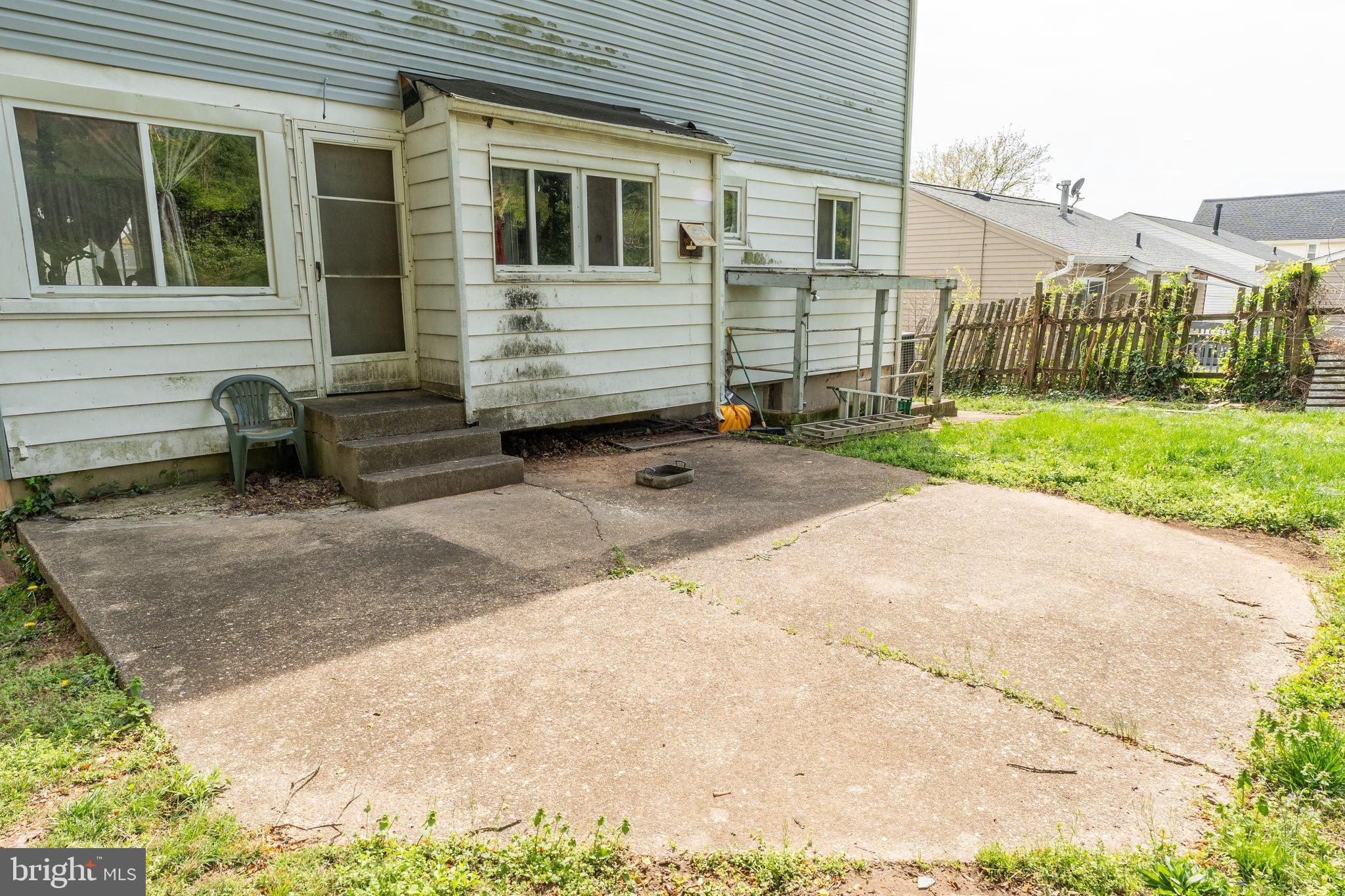 RIVERDALE WOODS - Residential