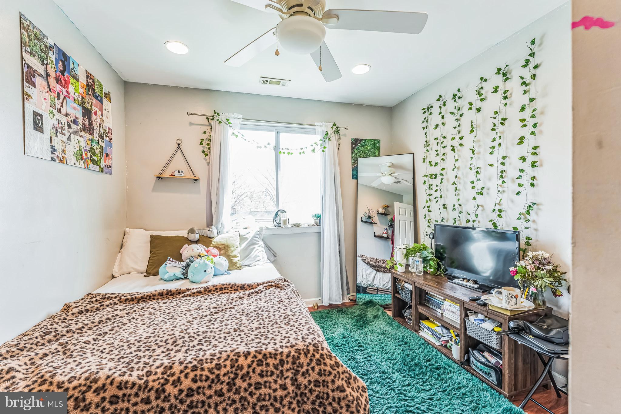 RIVERDALE WOODS - Residential