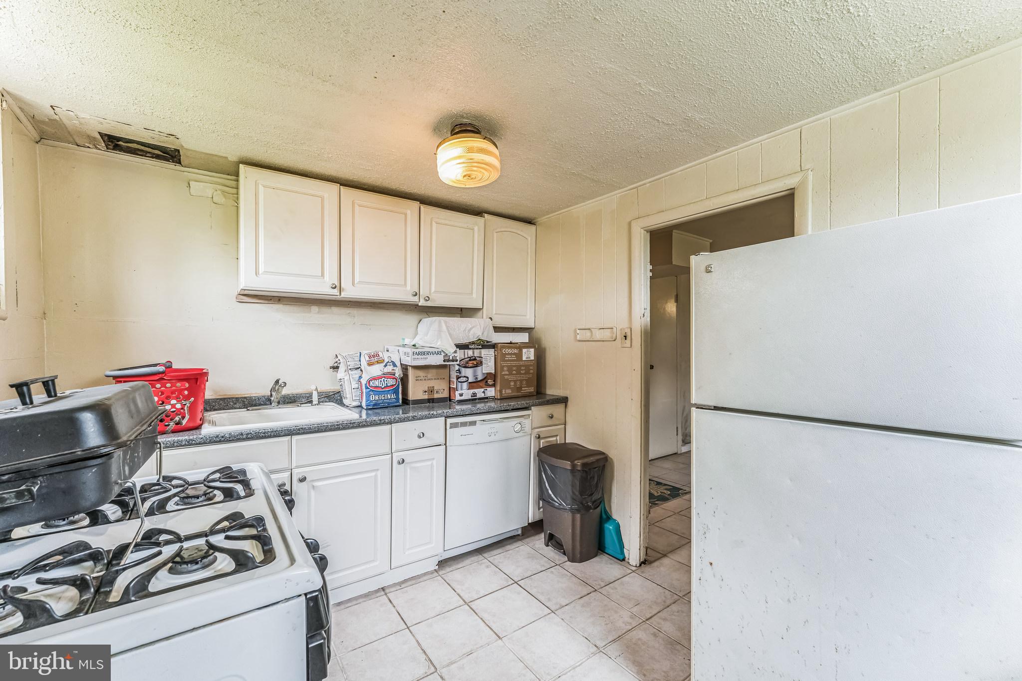 RIVERDALE WOODS - Residential