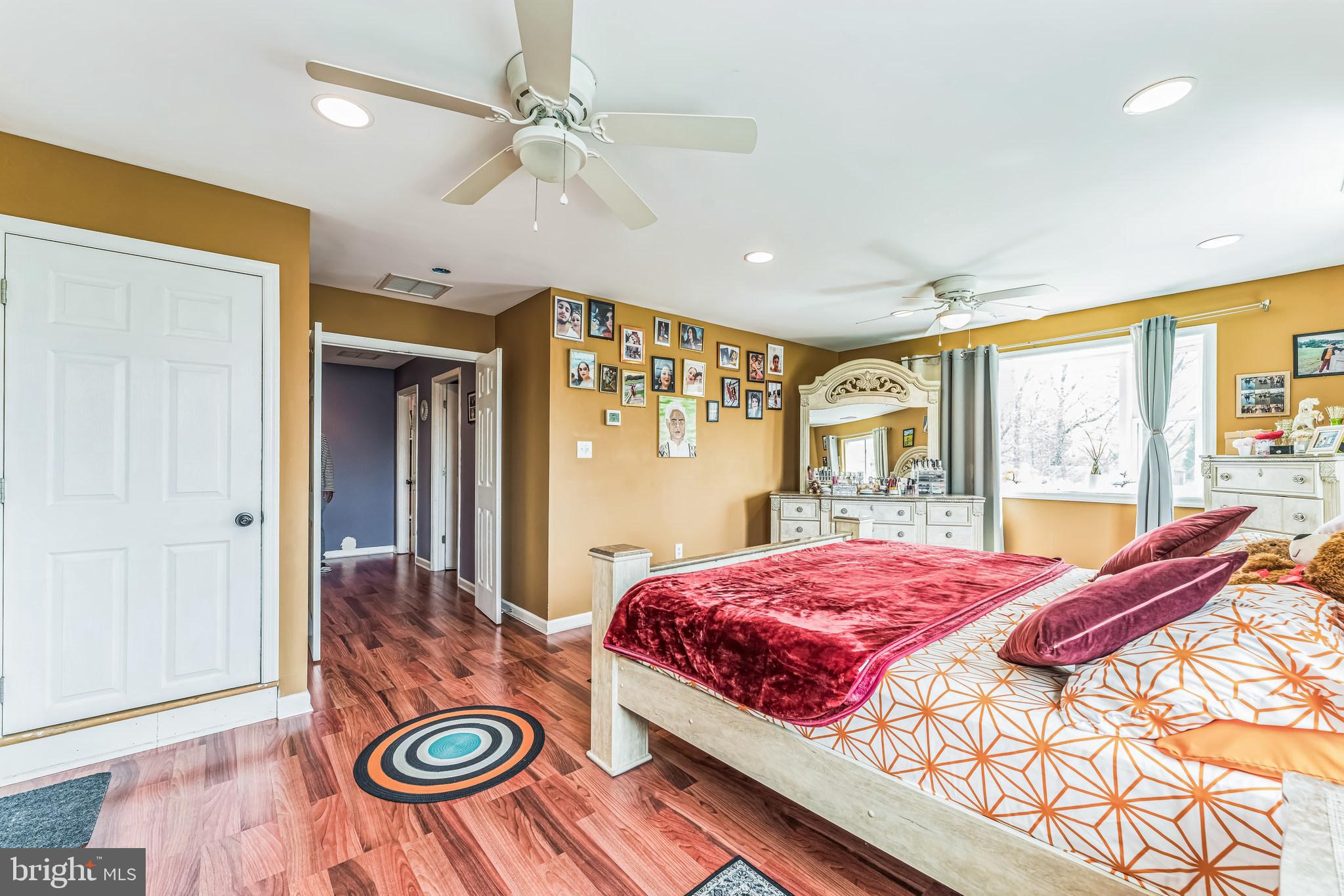 RIVERDALE WOODS - Residential