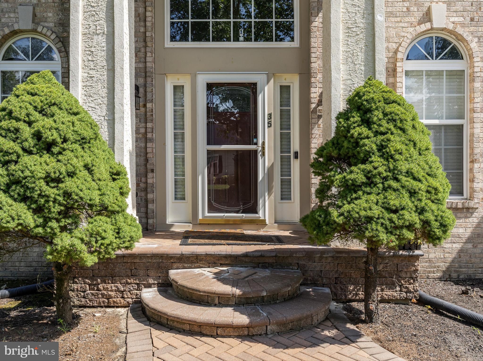35 CHASE ROAD