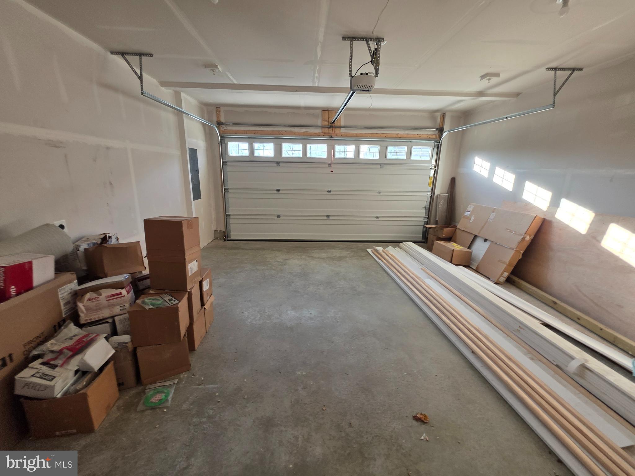 MAGNOLIA HILL - Residential