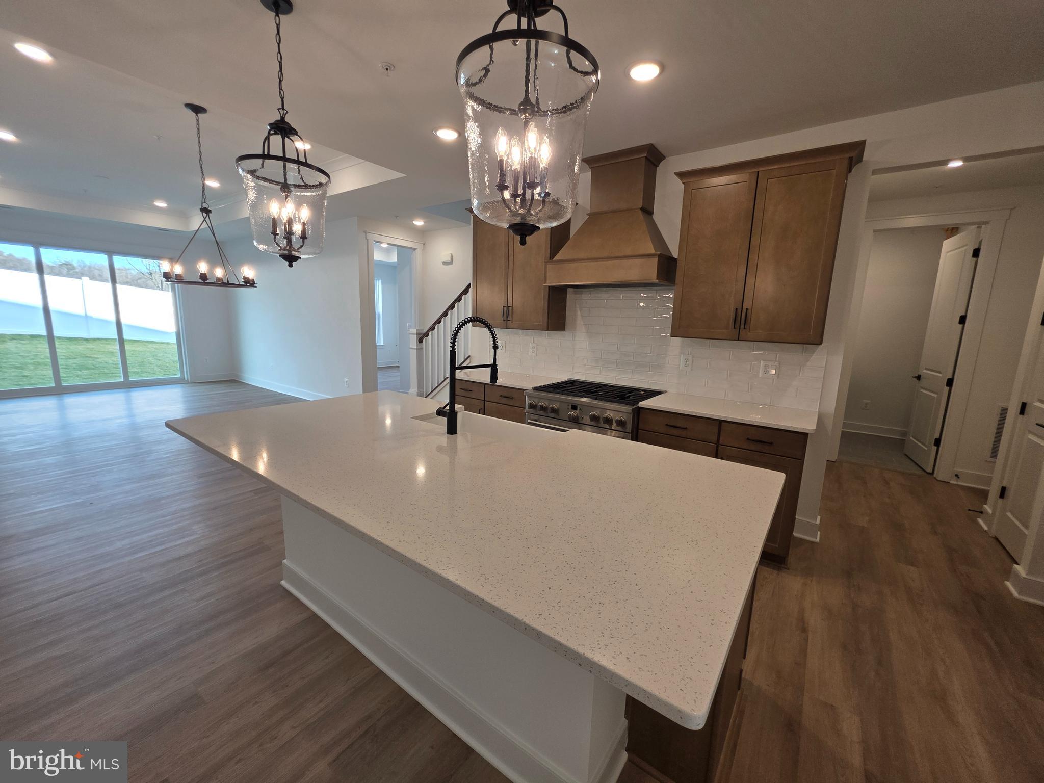 MAGNOLIA HILL - Residential