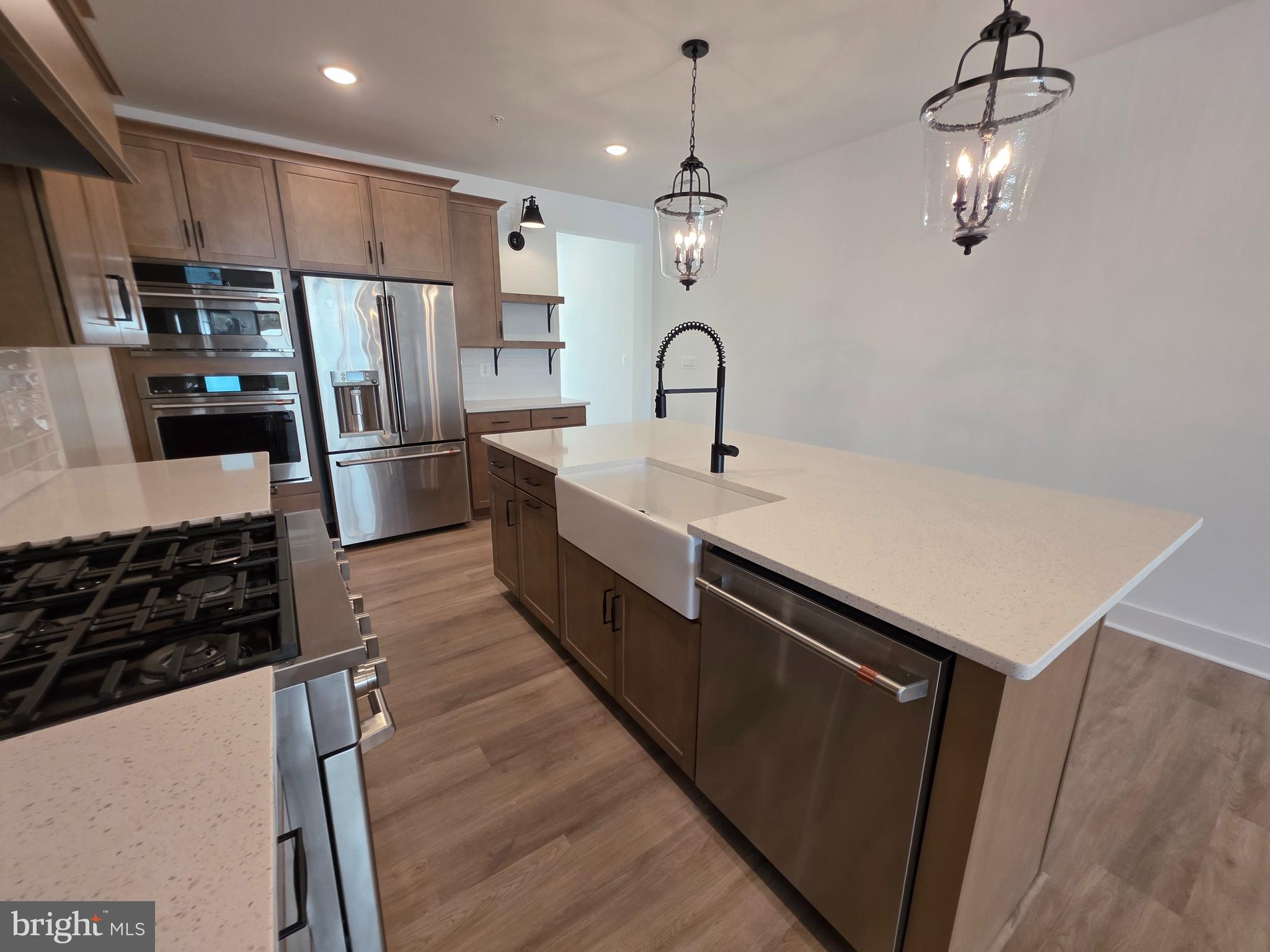 MAGNOLIA HILL - Residential