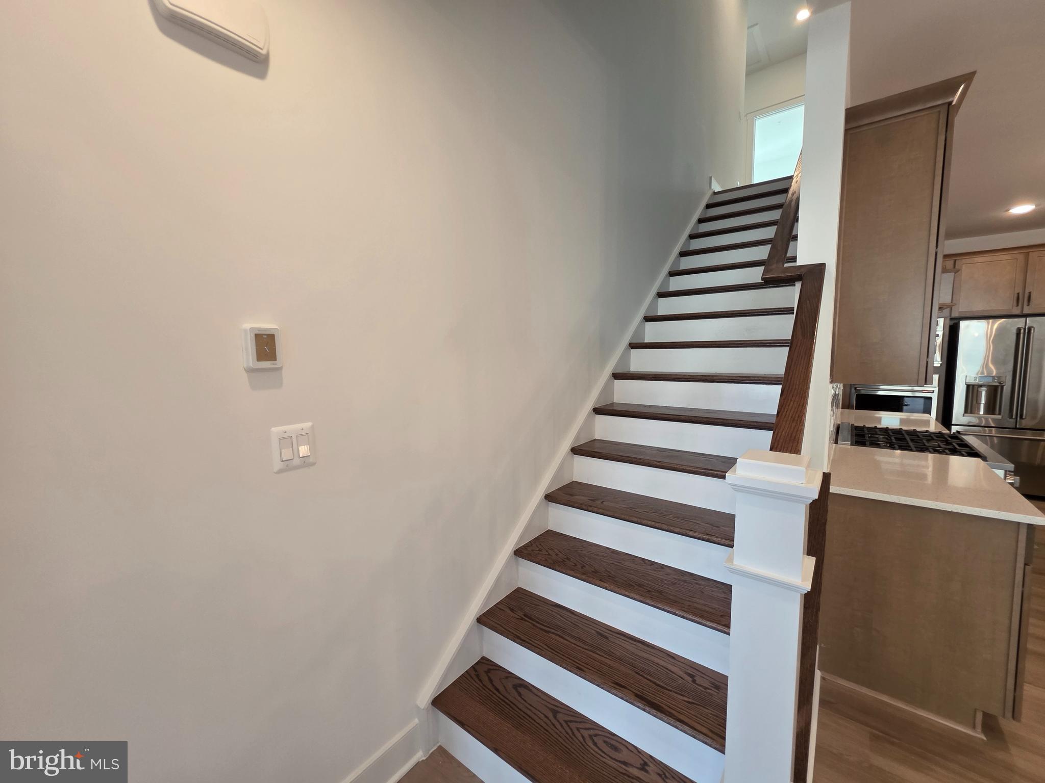 MAGNOLIA HILL - Residential