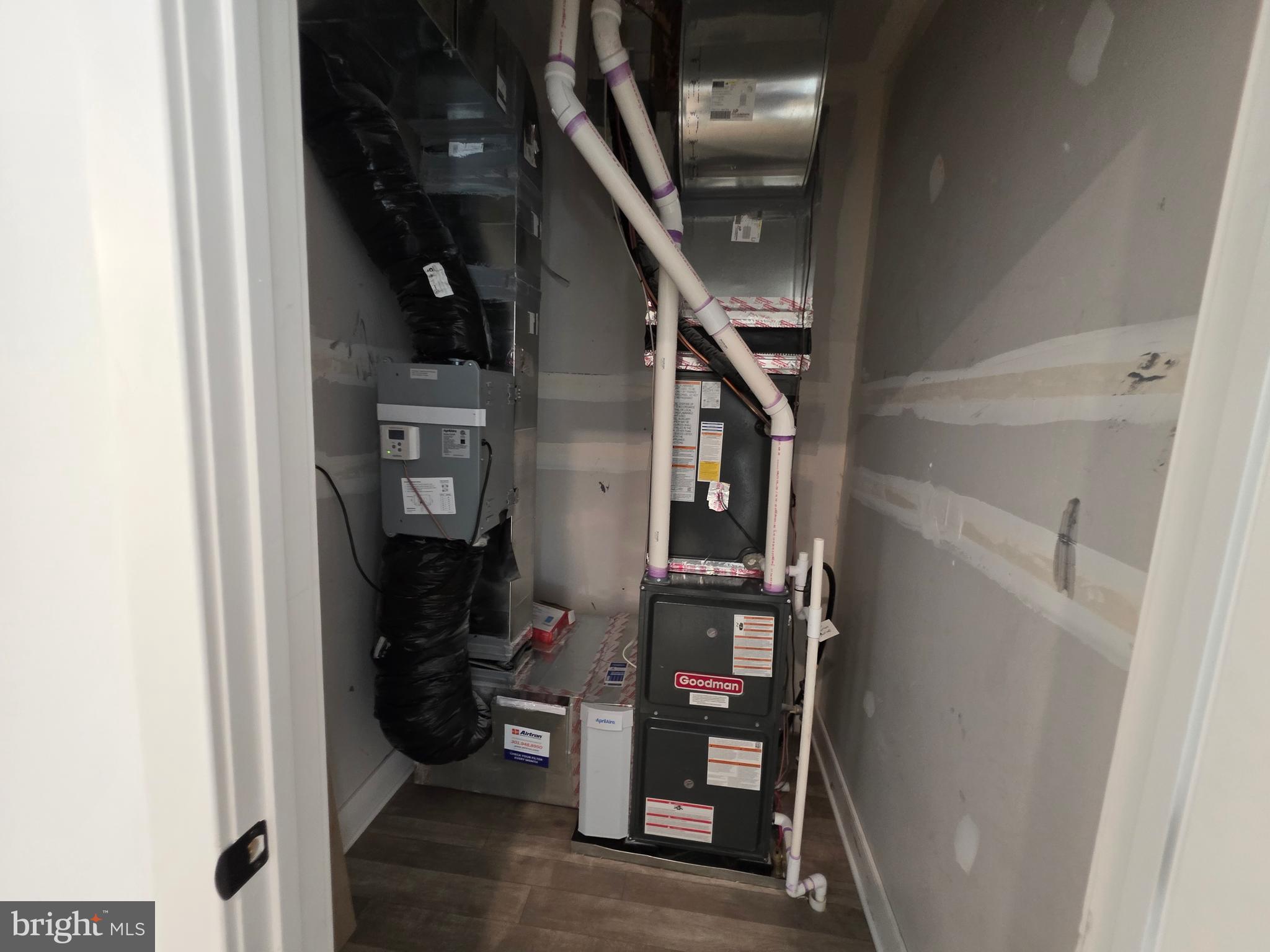 MAGNOLIA HILL - Residential