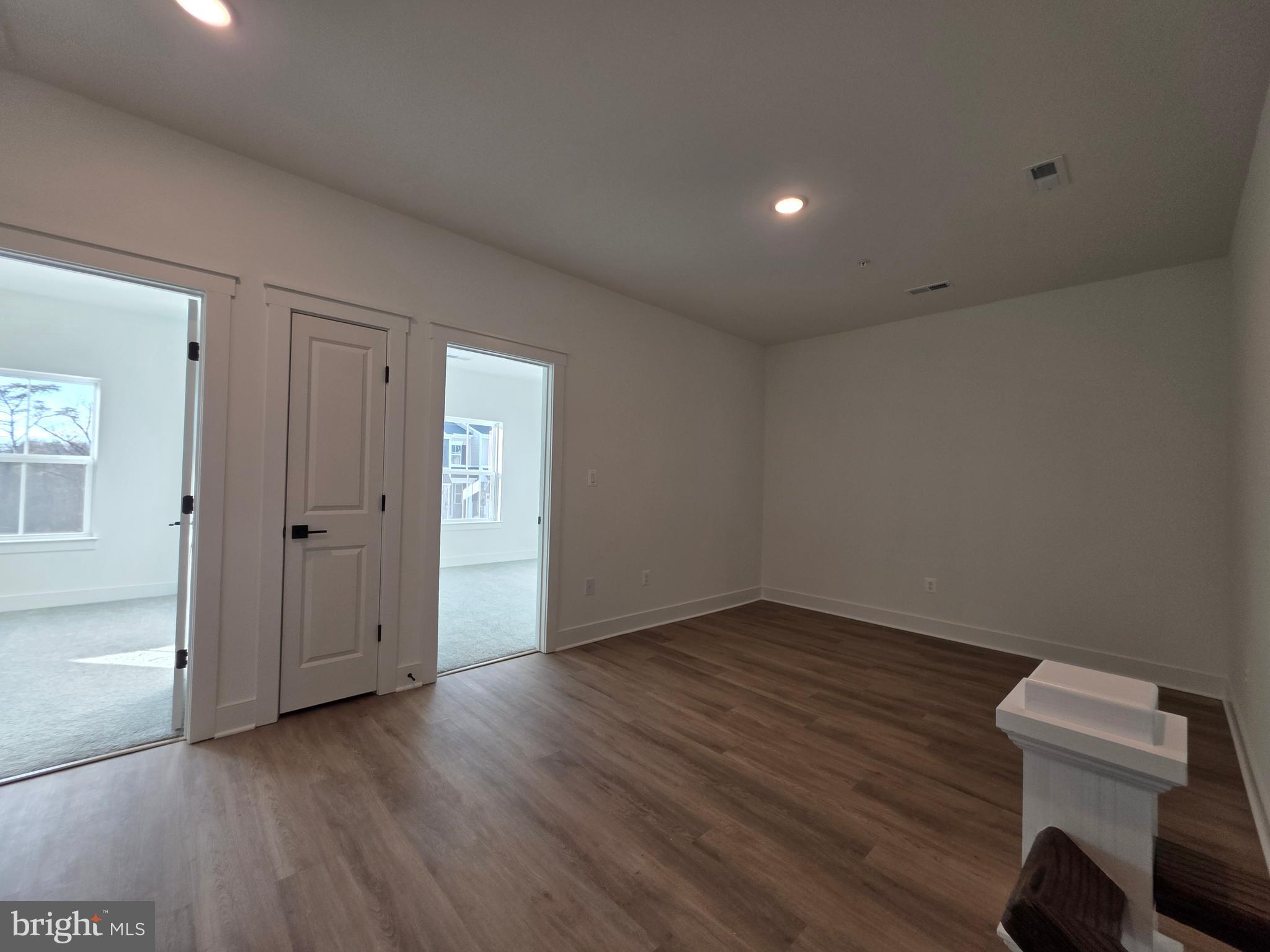 MAGNOLIA HILL - Residential