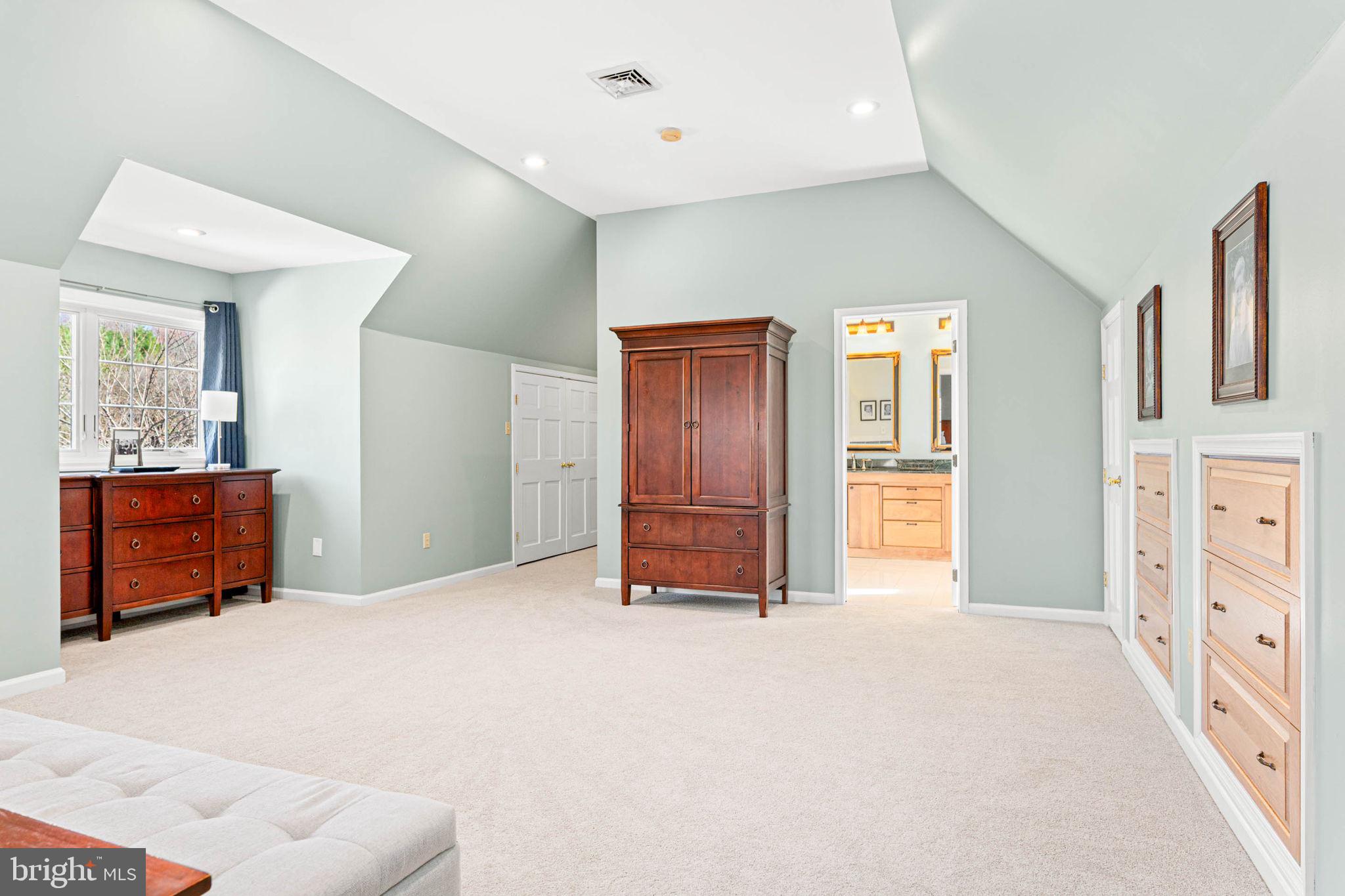 BRIGADOON - Residential