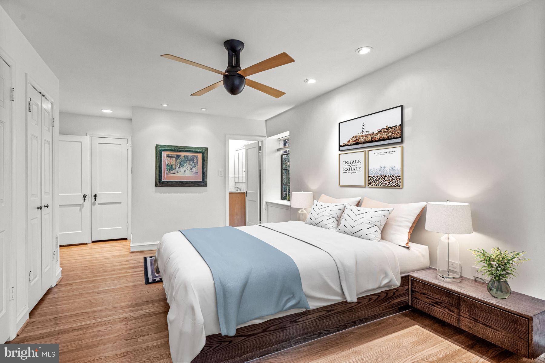 COLLEGE PARK - Residential