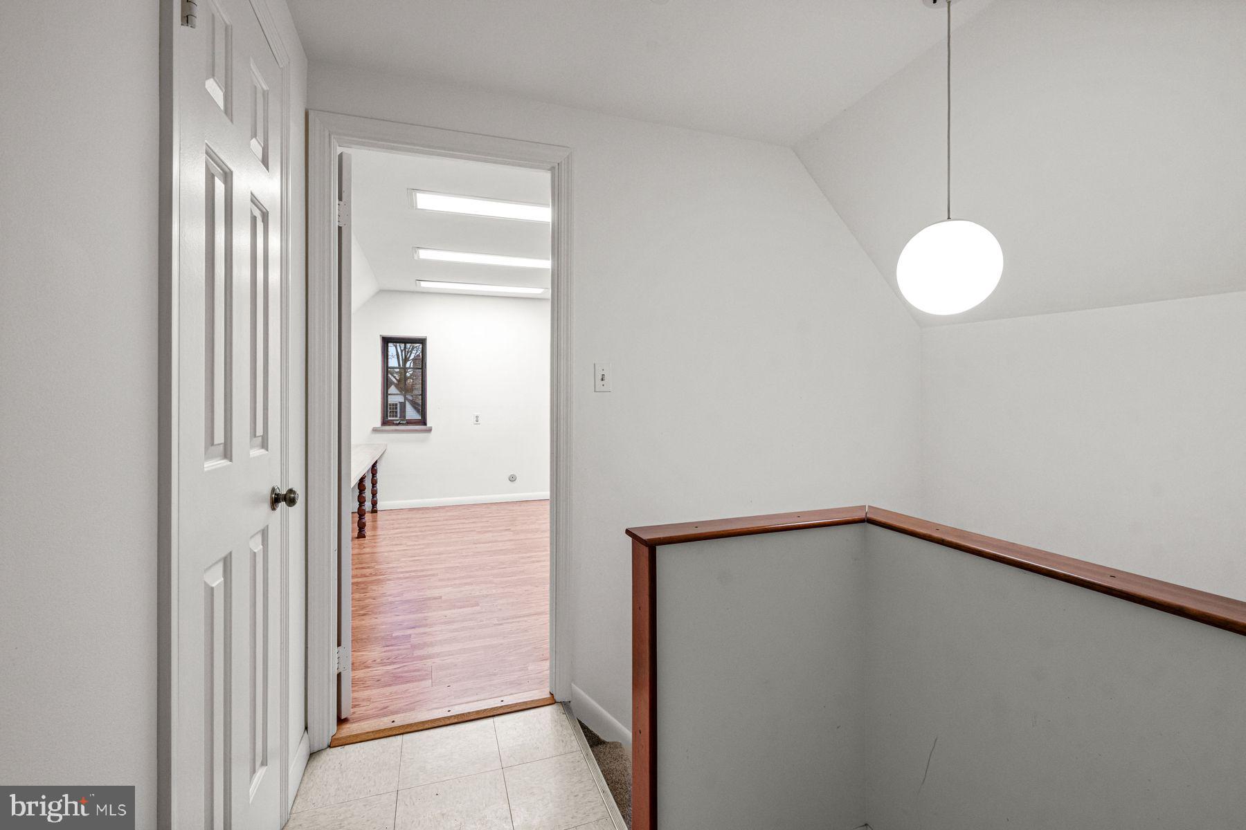 COLLEGE PARK - Residential