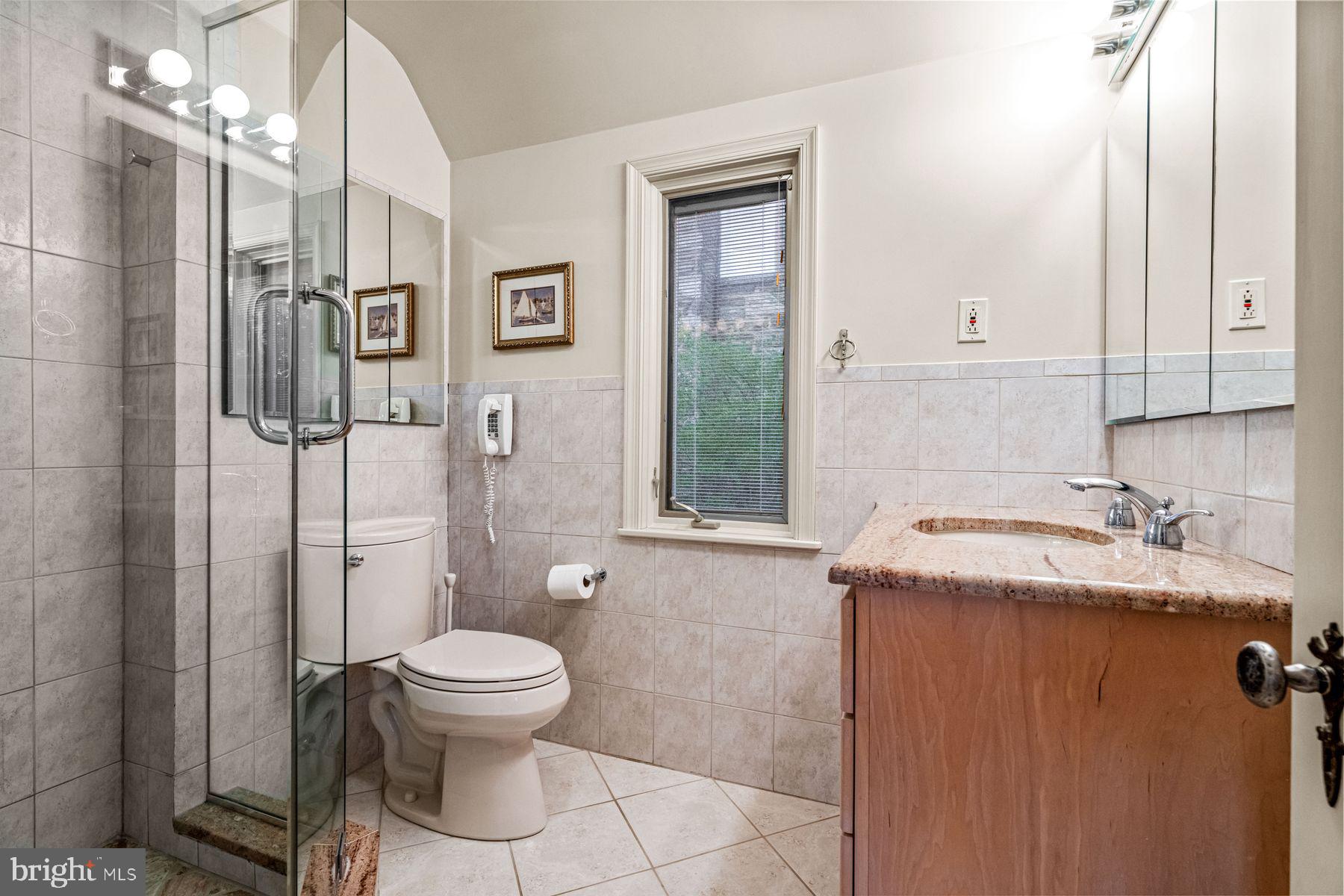 COLLEGE PARK - Residential