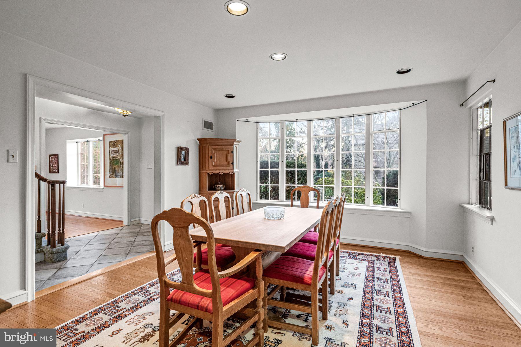 COLLEGE PARK - Residential