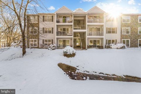 Condo For Sale - 30 Holly Court<br/> TRENTON, NJ 08619