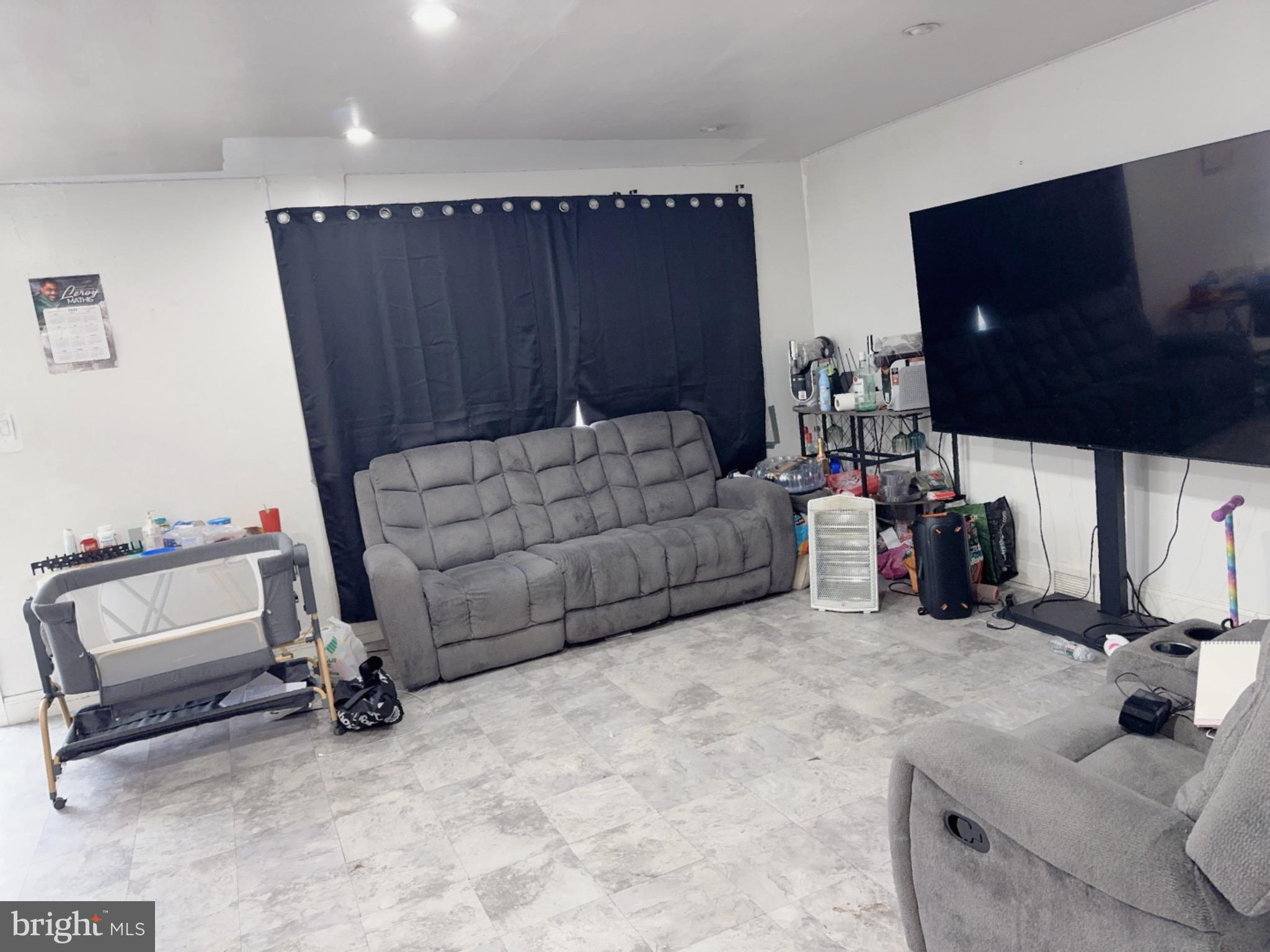 1228 W SUSQUEHANNA AVENUE