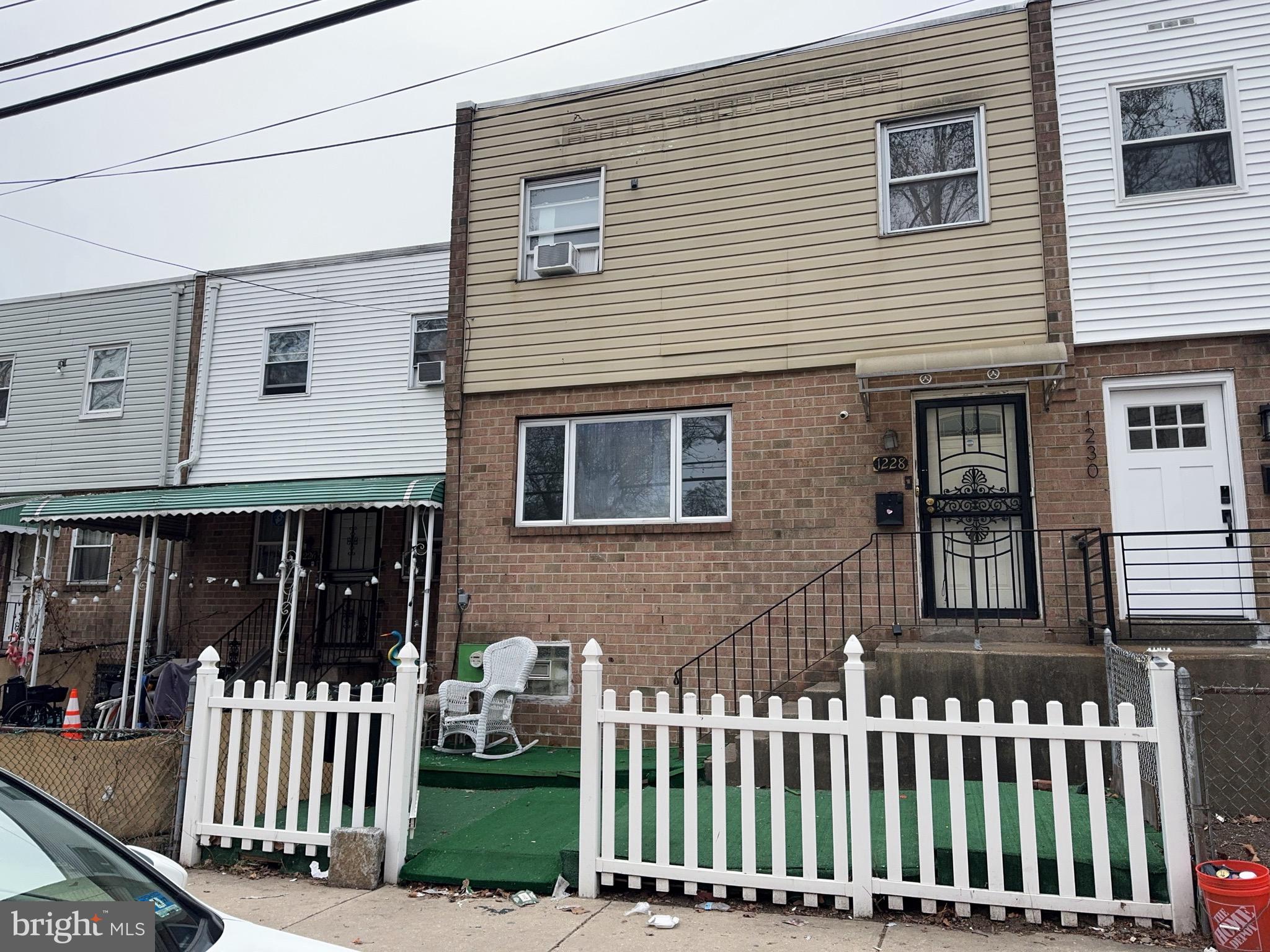 1228 W SUSQUEHANNA AVENUE