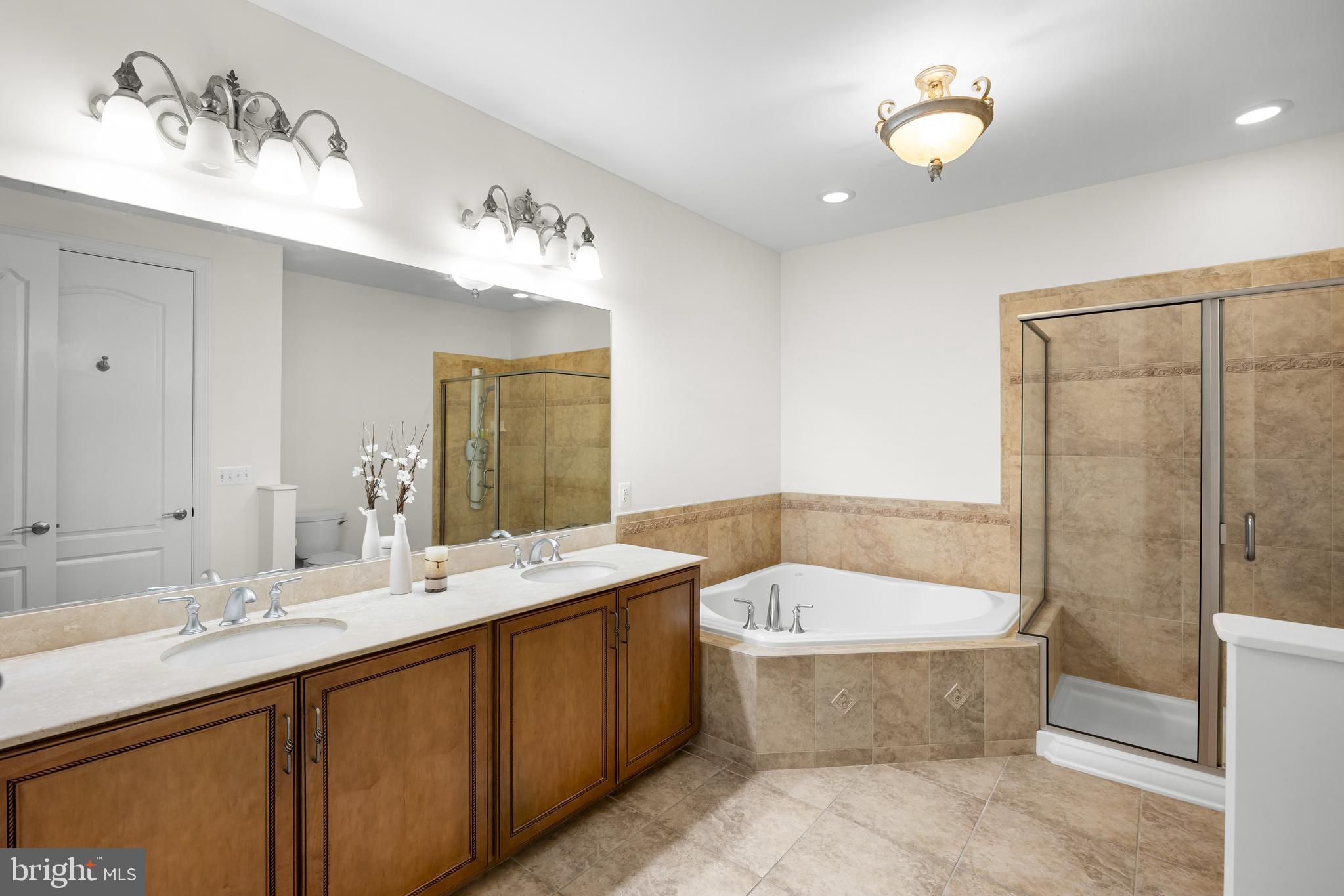 GRANDVIEW AT ANNAPOLIS TOWNE CENTRE - Residential