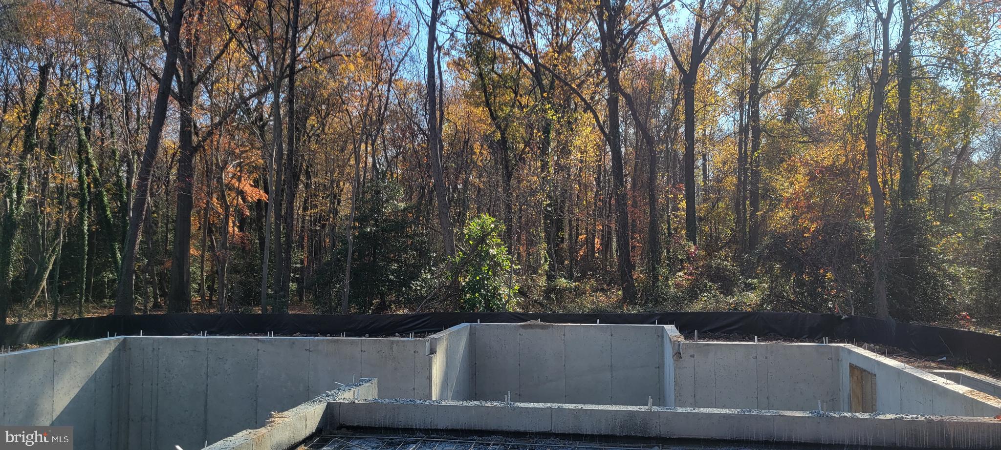 POWHATAN BEACH - Residential