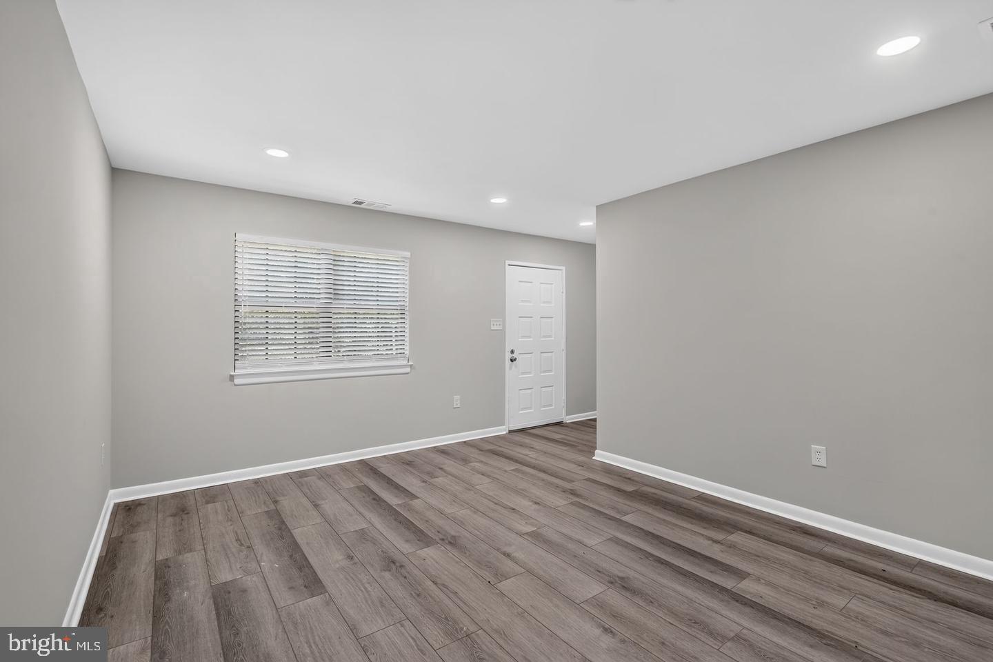 2006 HEADLANDS CIRCLE