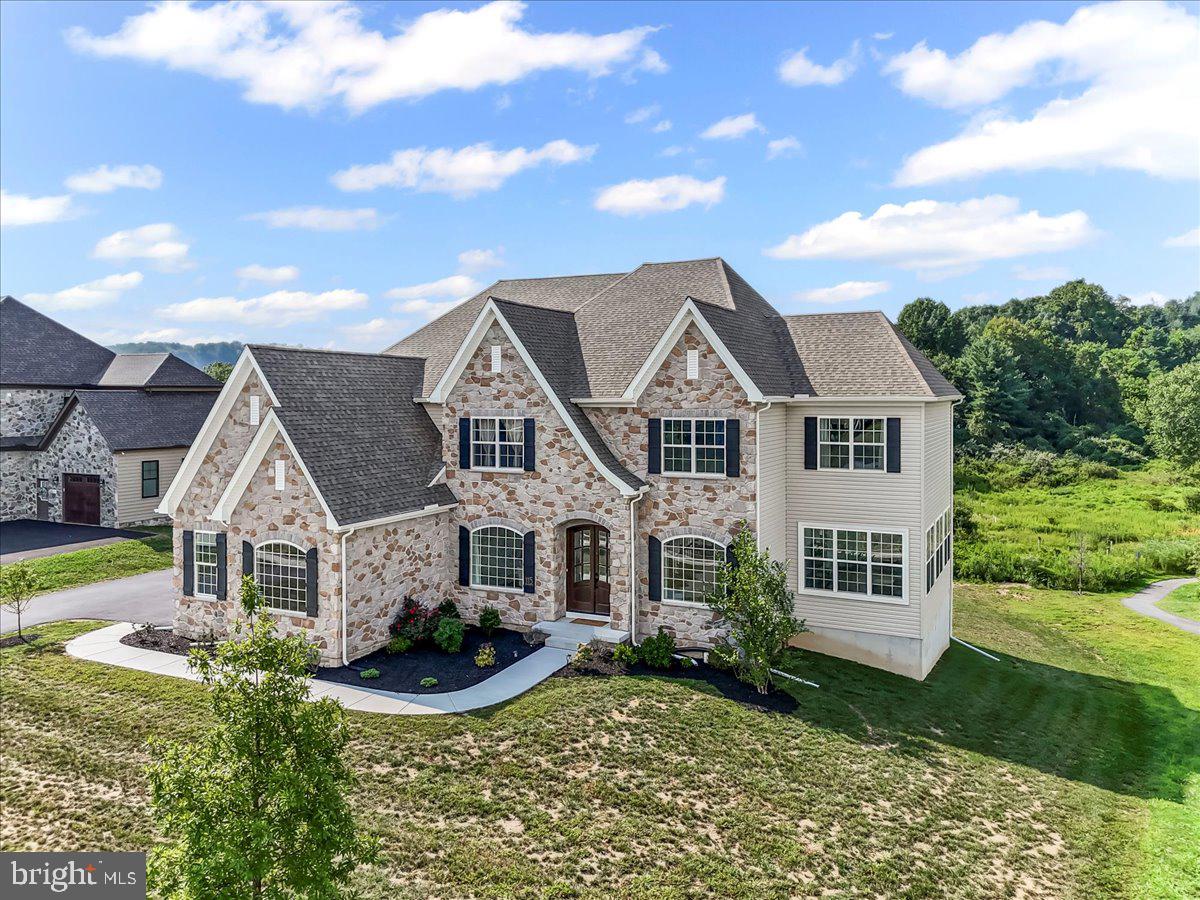 115 PARKVIEW WAY