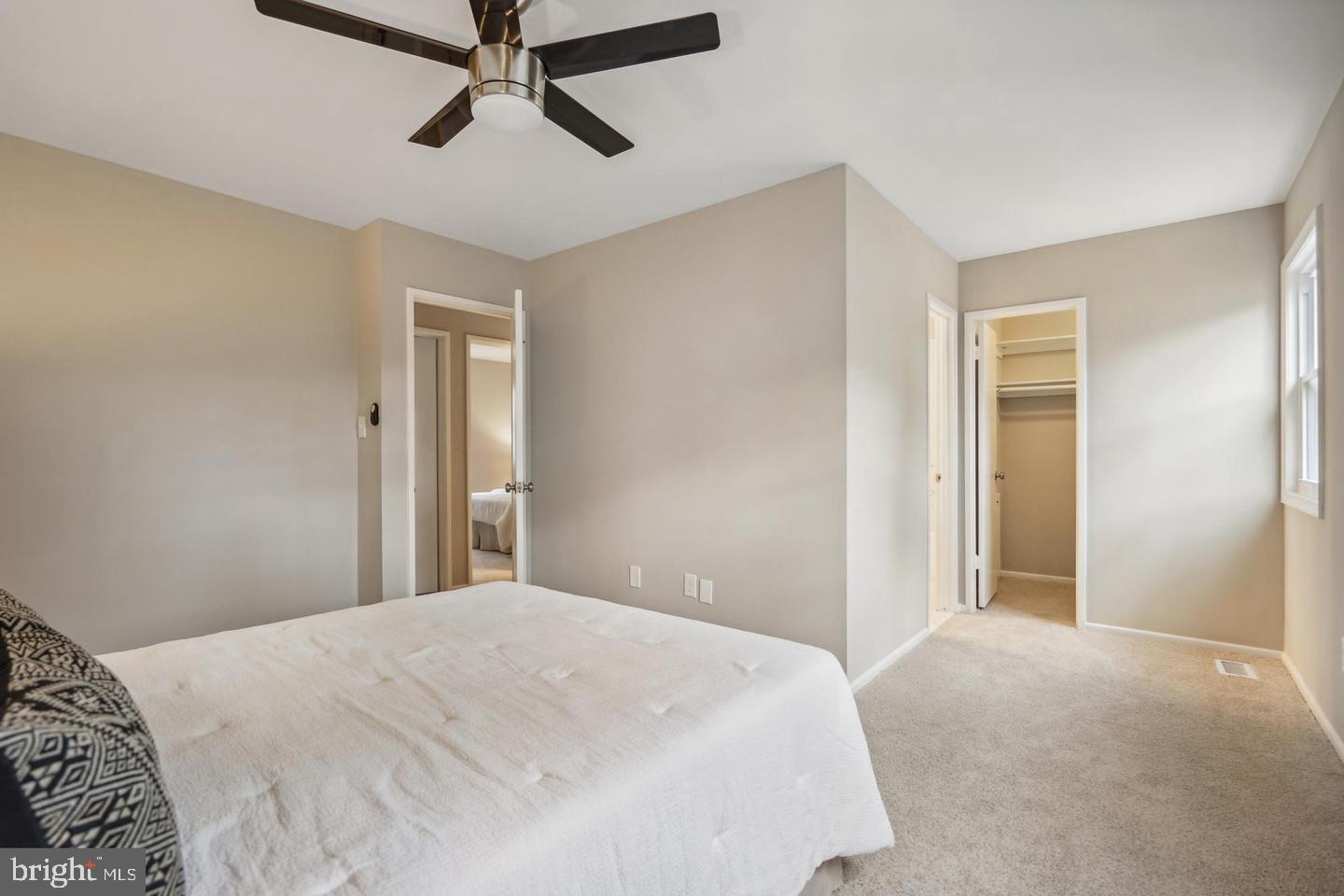 LAKE BRADDOCK - Residential Lease