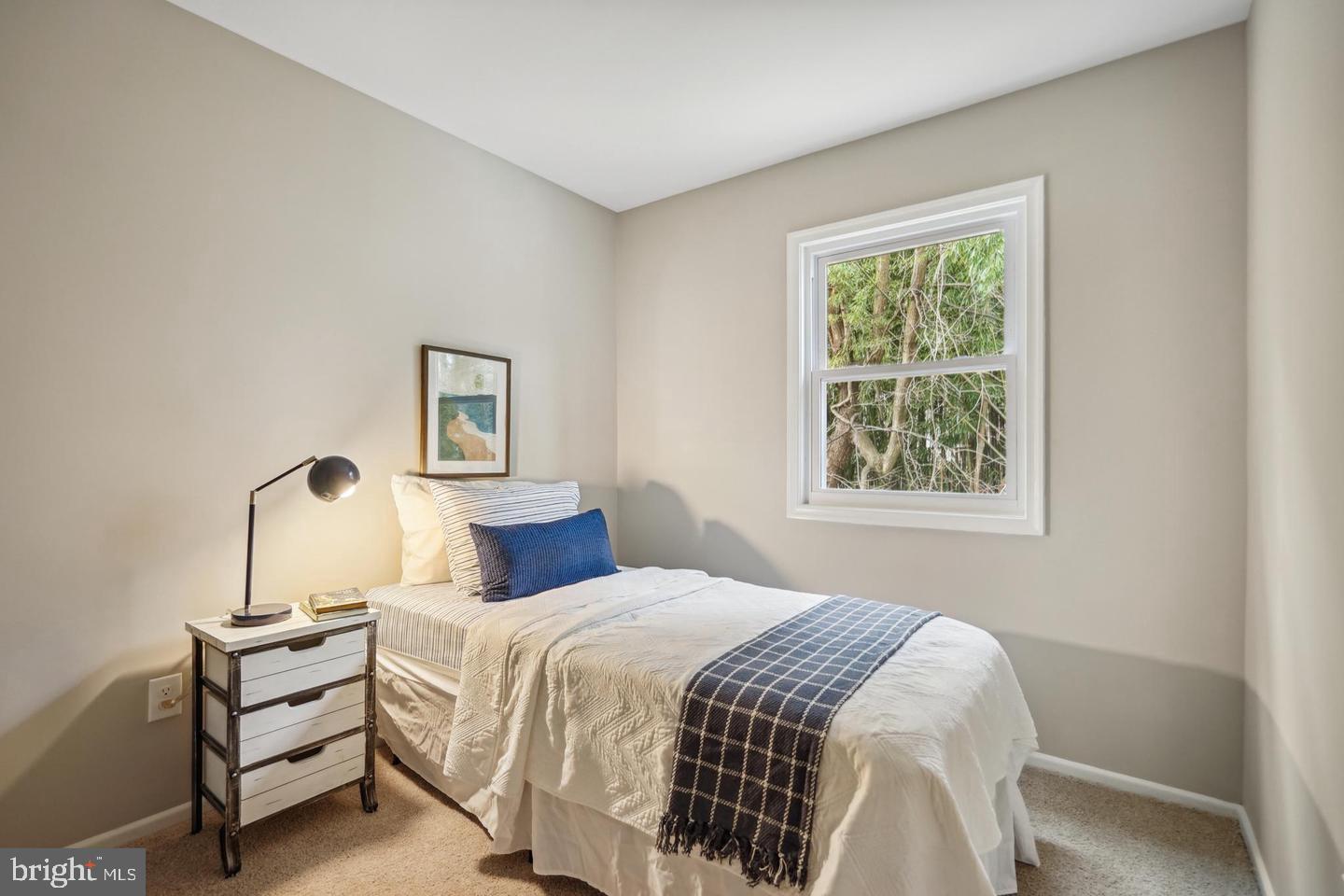 LAKE BRADDOCK - Residential Lease