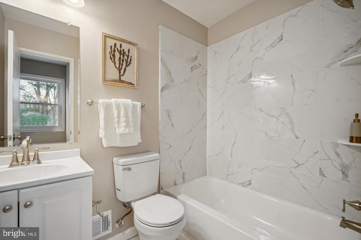 LAKE BRADDOCK - Residential Lease