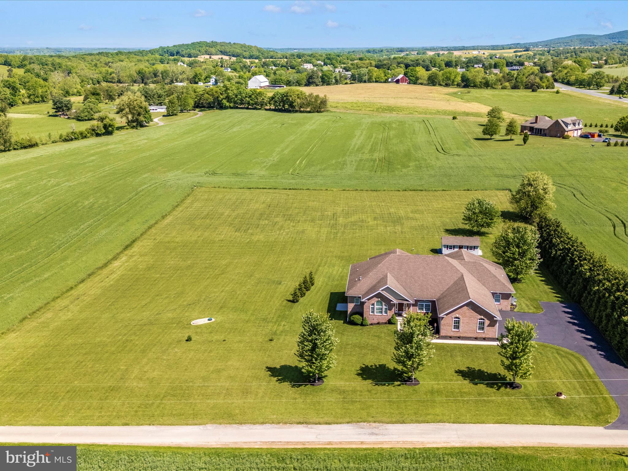 ROHRERSVILLE - Residential