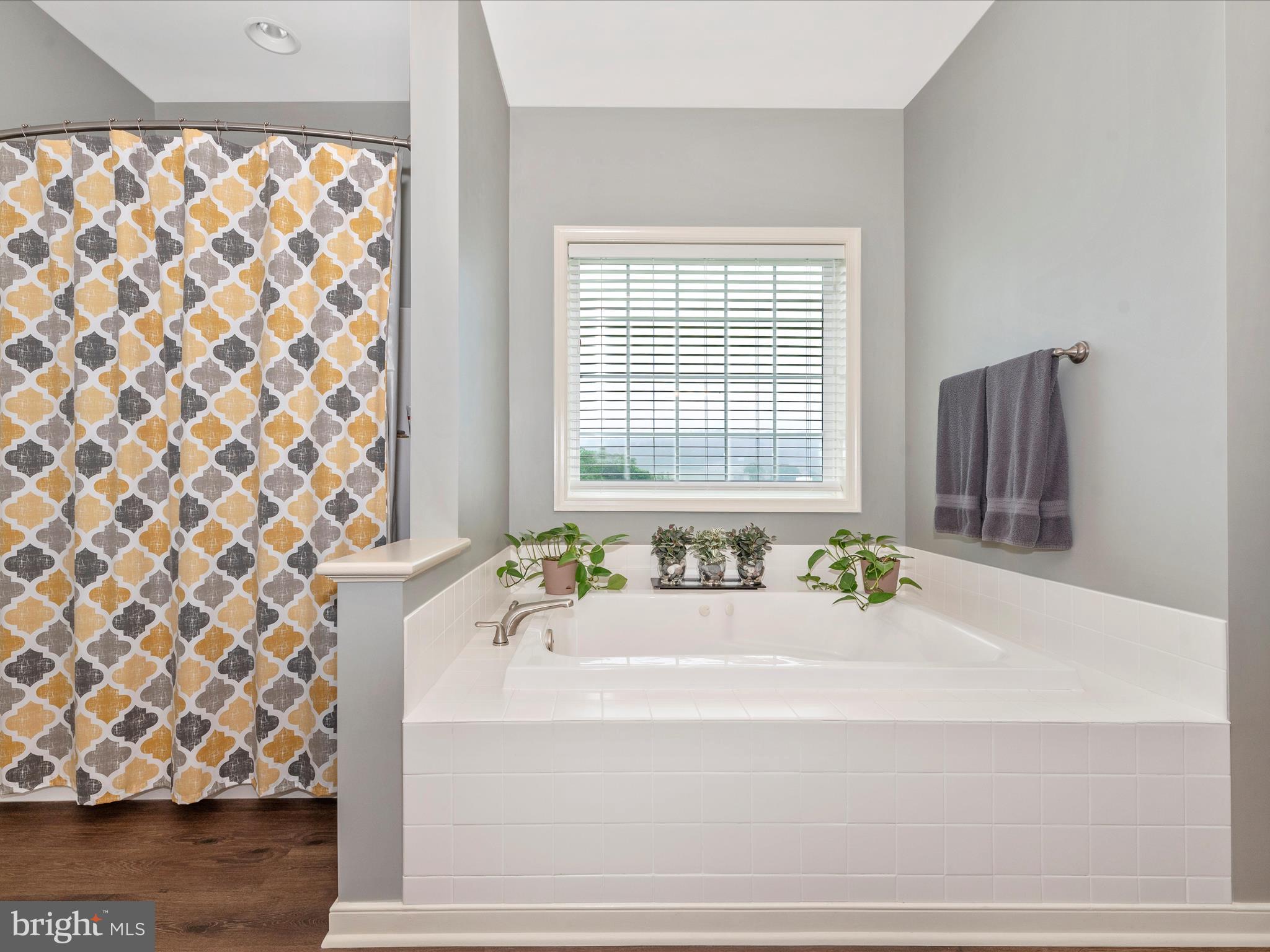 ROHRERSVILLE - Residential