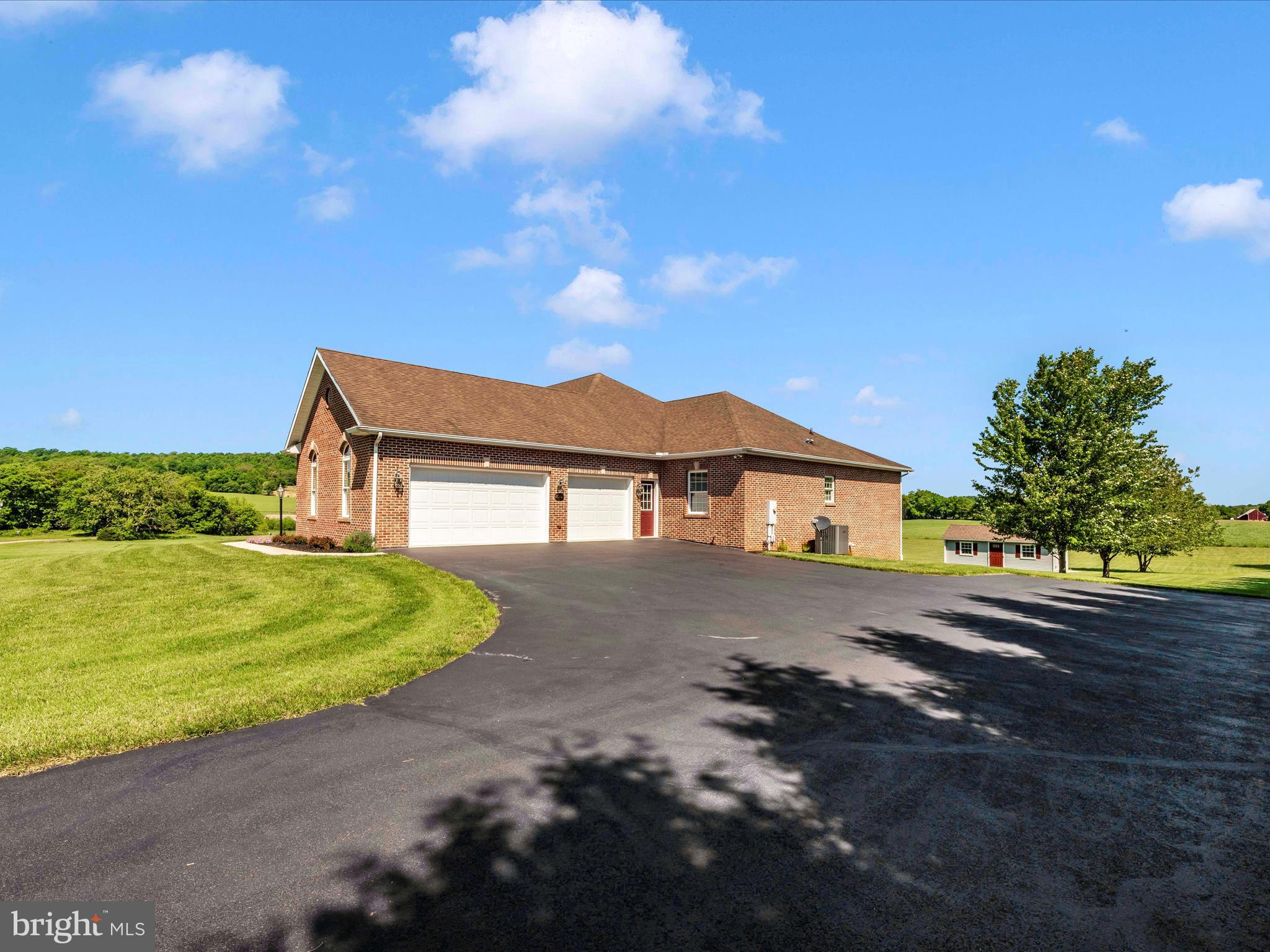 ROHRERSVILLE - Residential