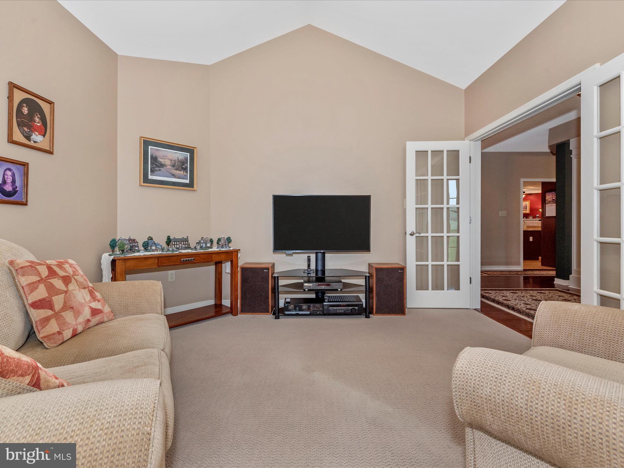 ROHRERSVILLE - Residential