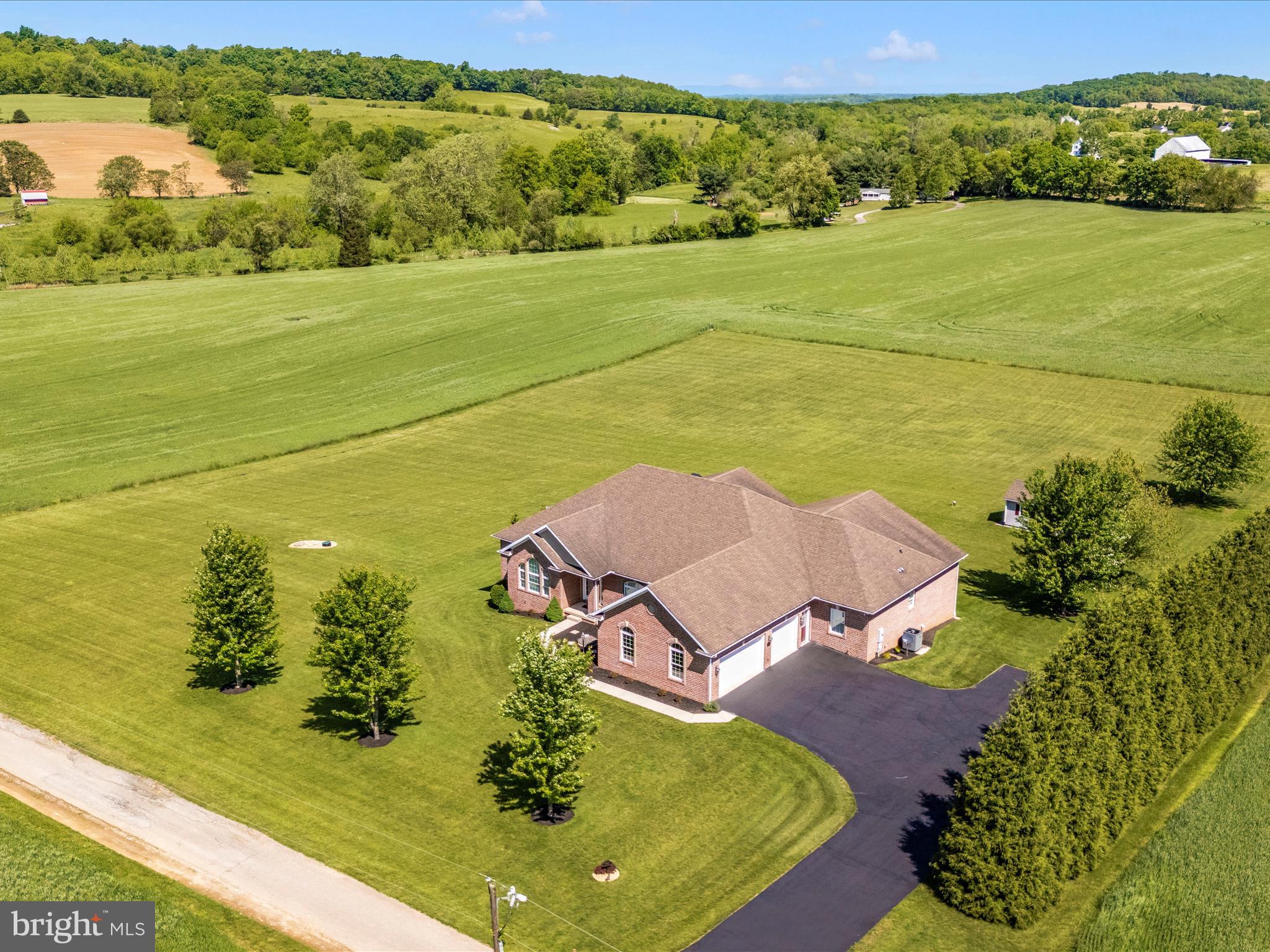 ROHRERSVILLE - Residential