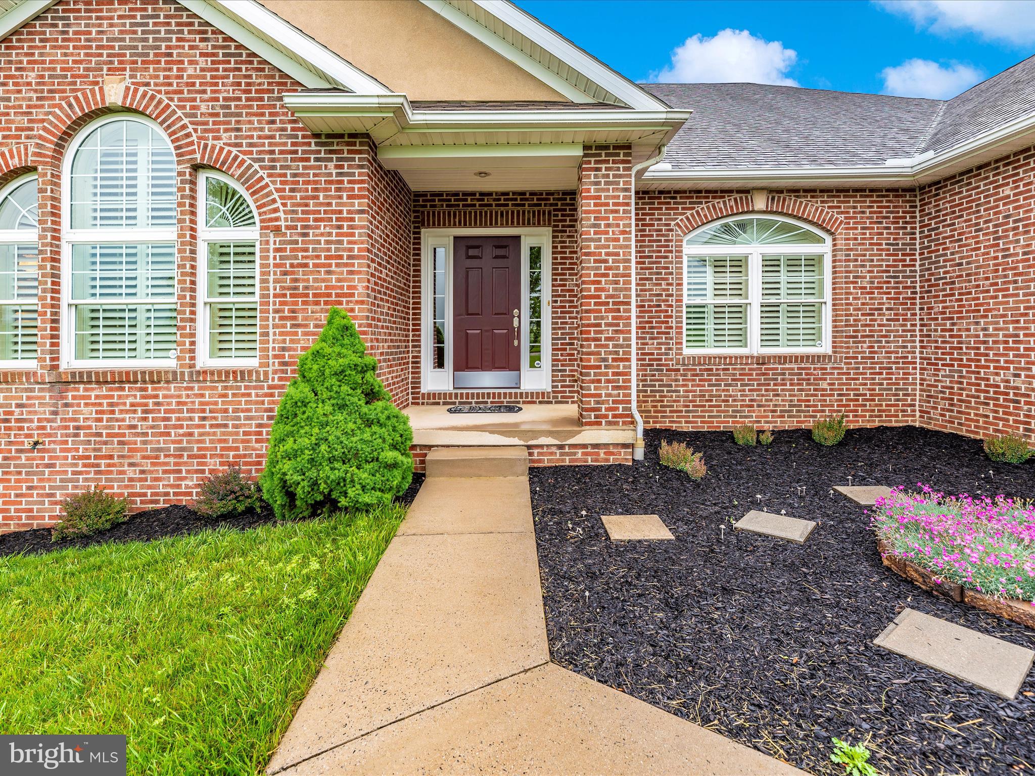 ROHRERSVILLE - Residential