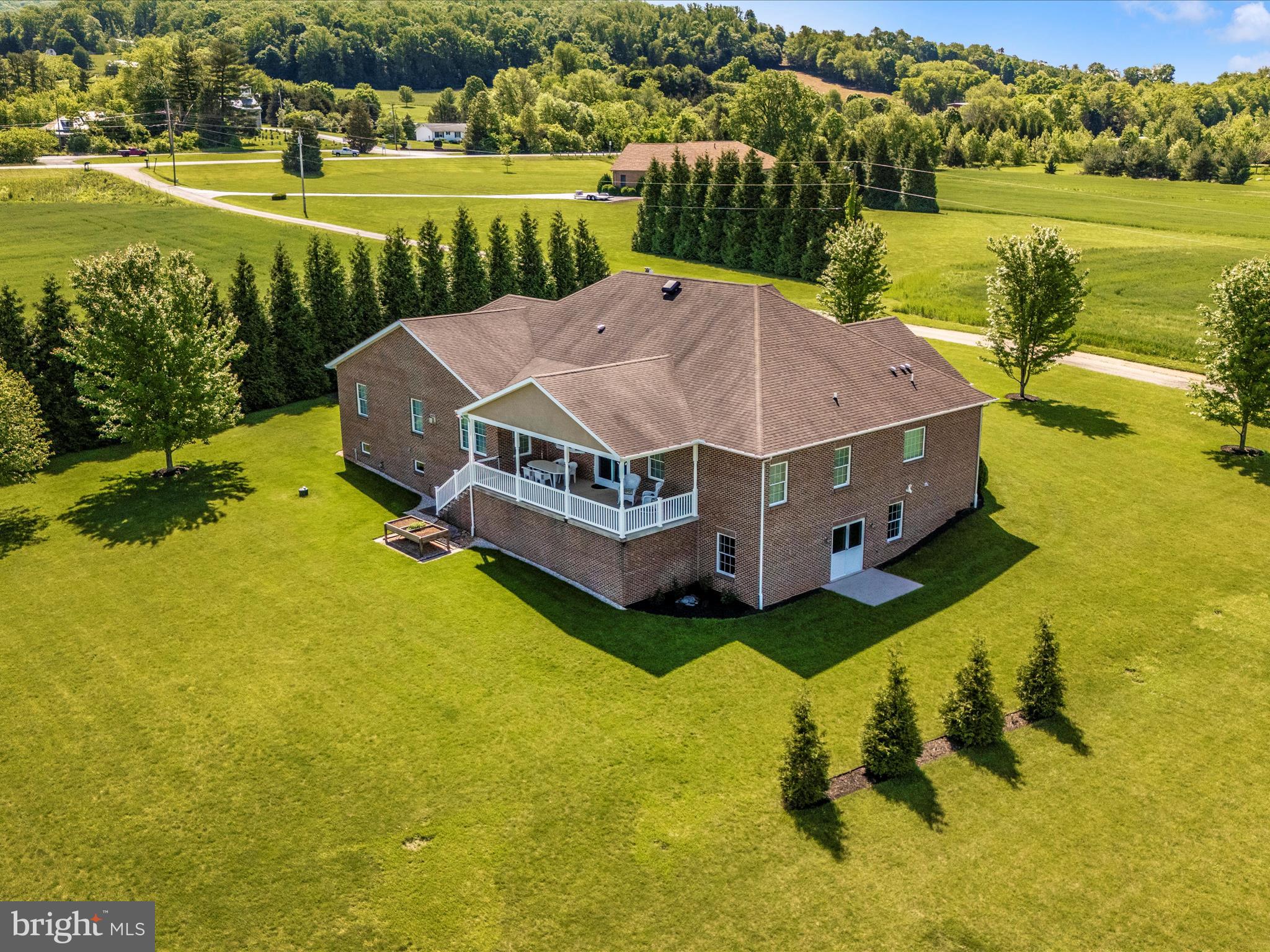 ROHRERSVILLE - Residential