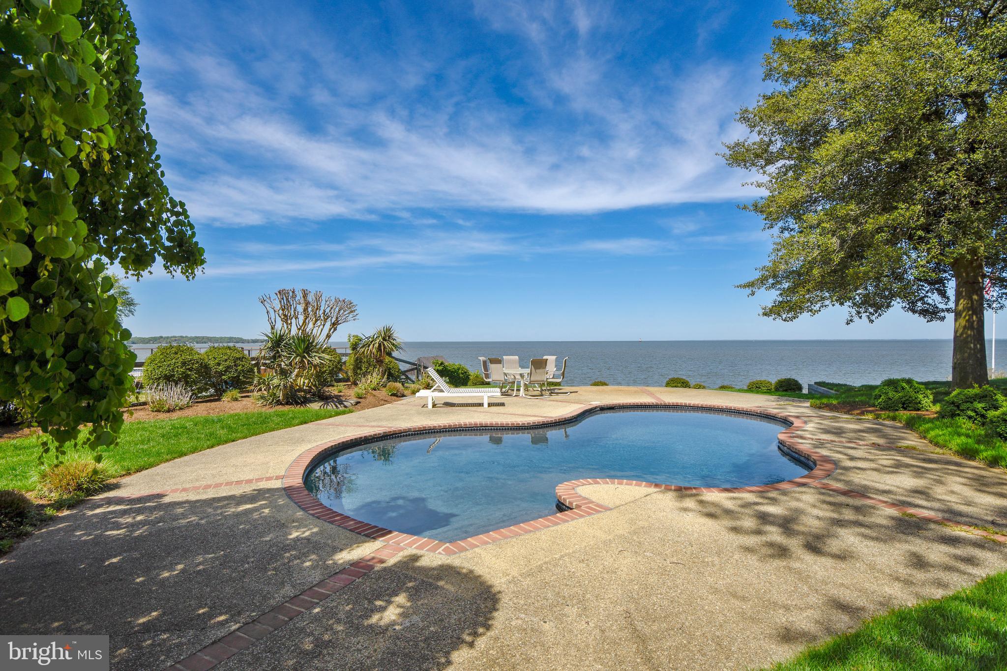 BEACON HILL - Residential