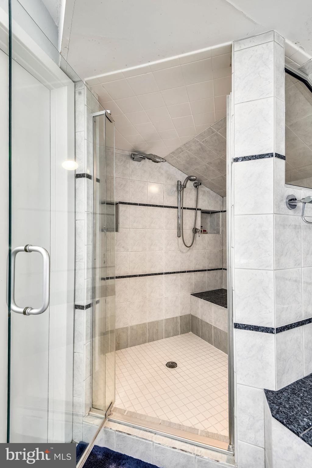 BEACON HILL - Residential