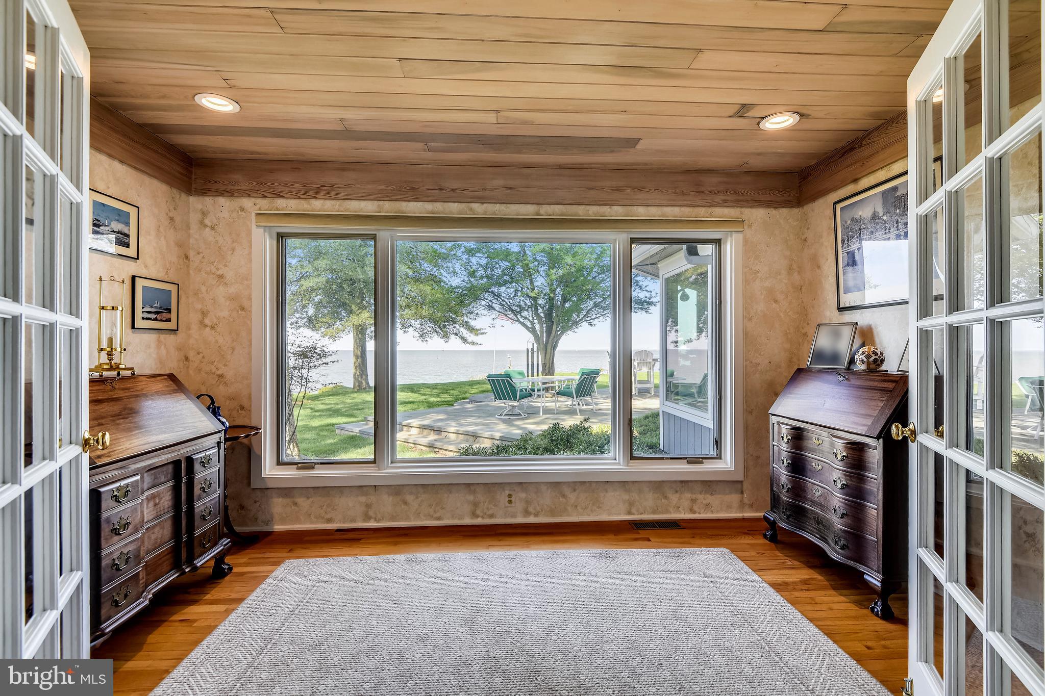 BEACON HILL - Residential