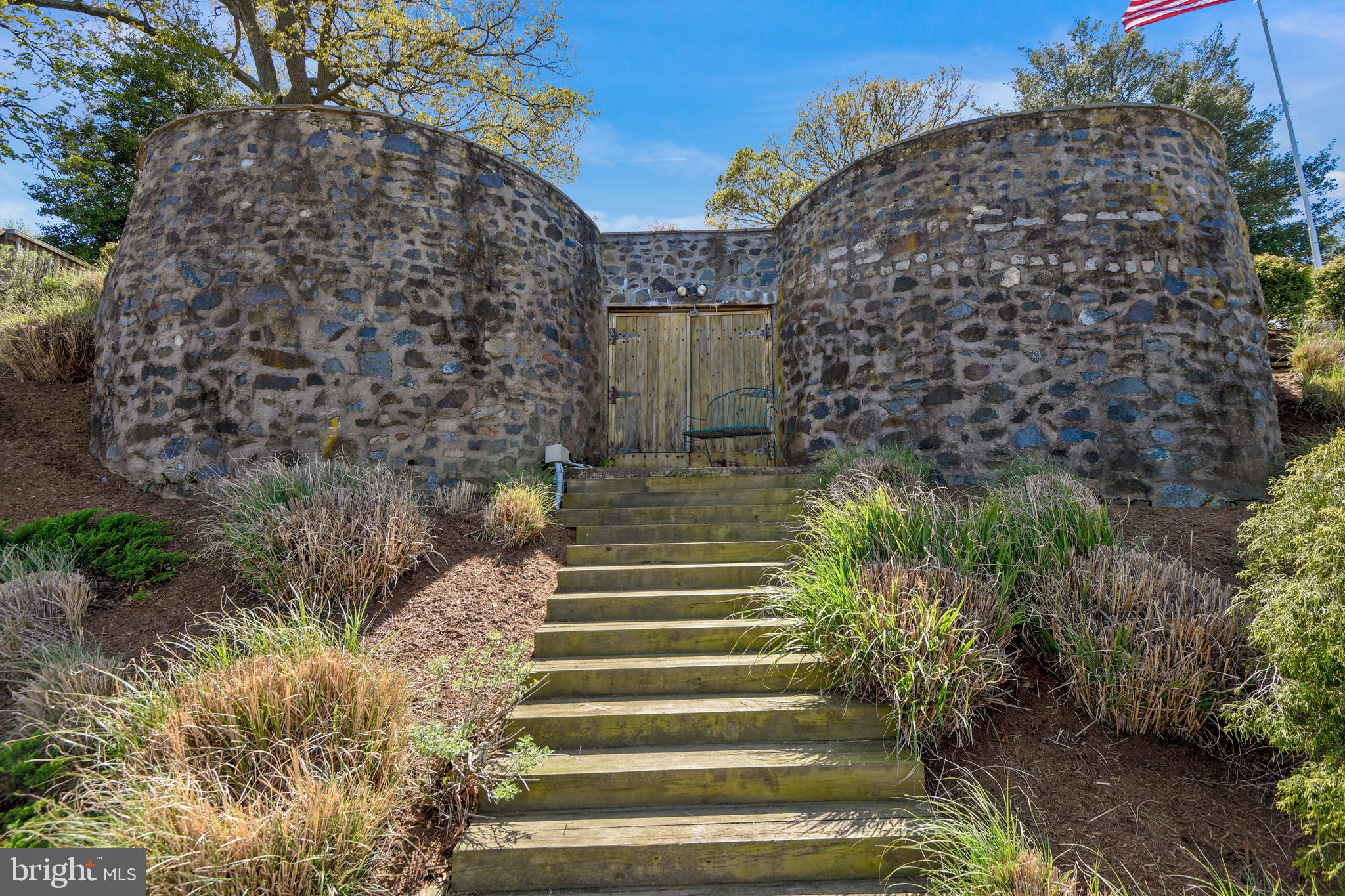 BEACON HILL - Residential