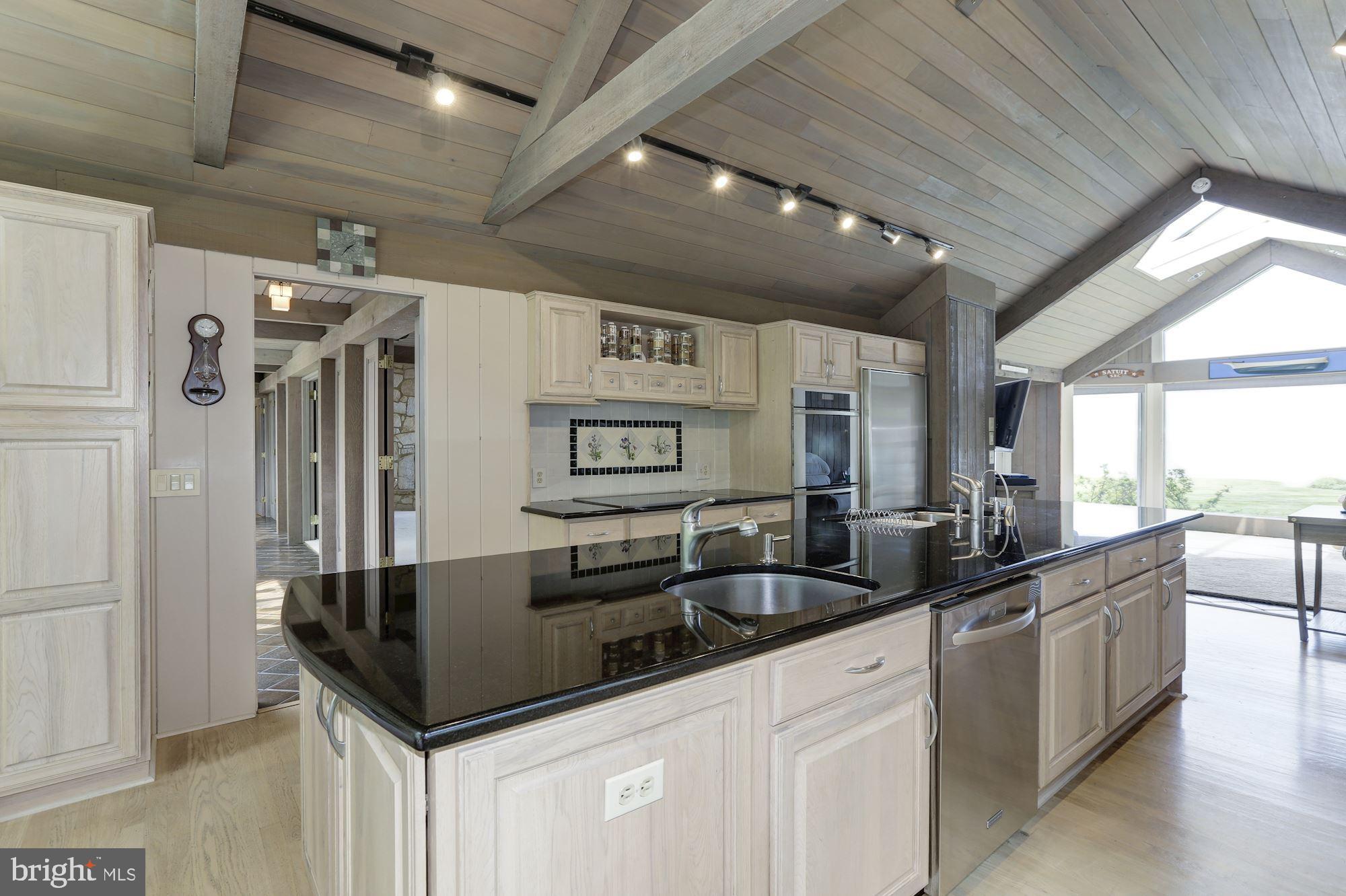 BEACON HILL - Residential