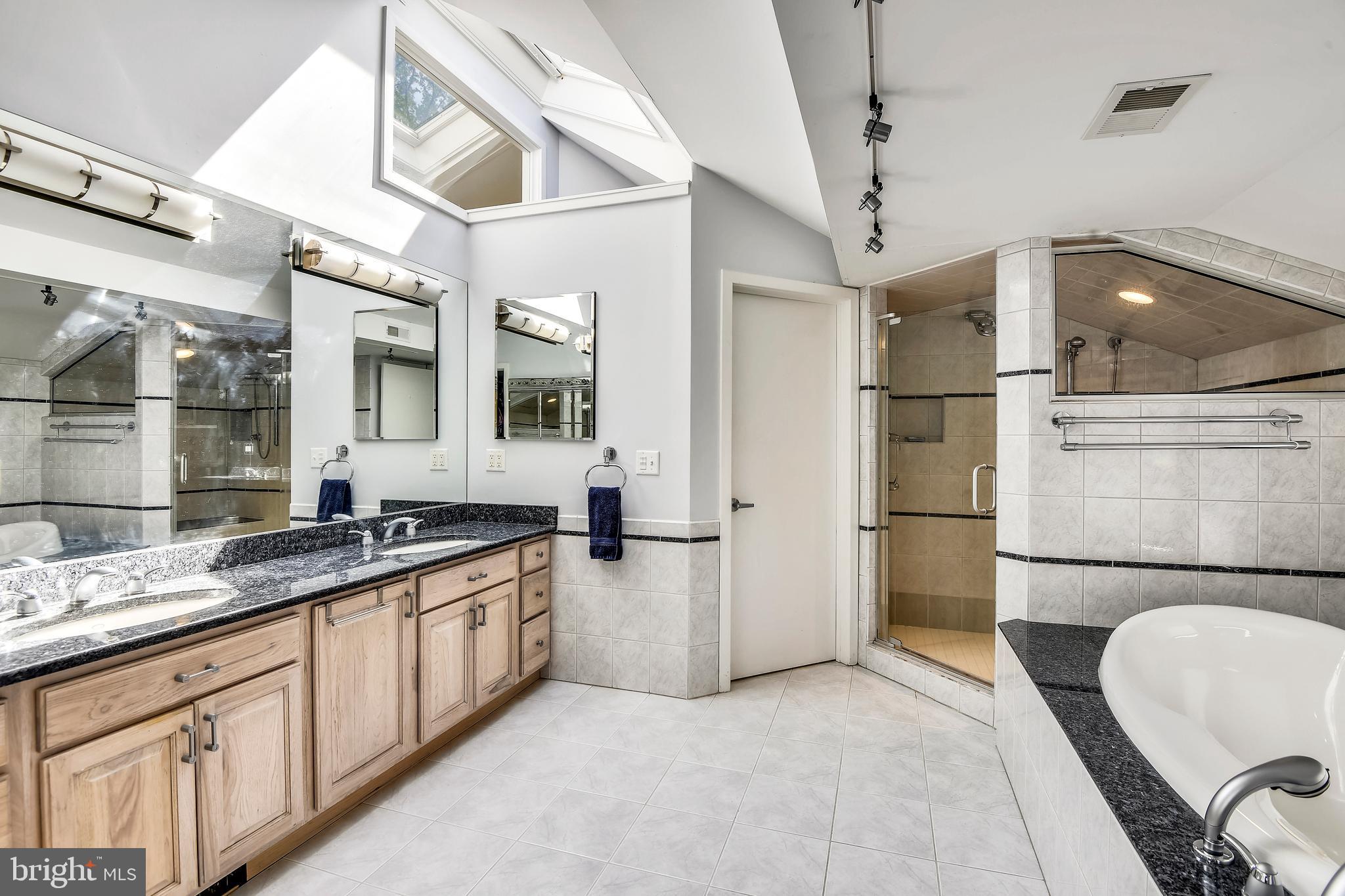 BEACON HILL - Residential