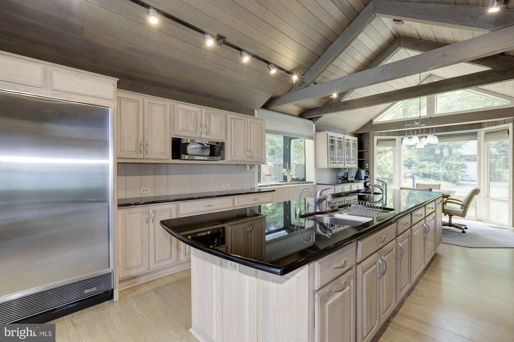 BEACON HILL - Residential