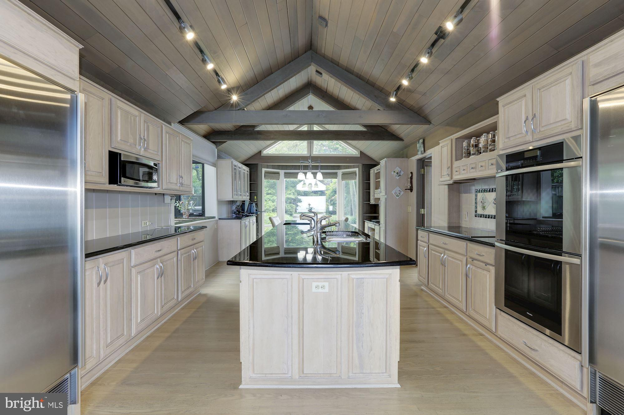 BEACON HILL - Residential