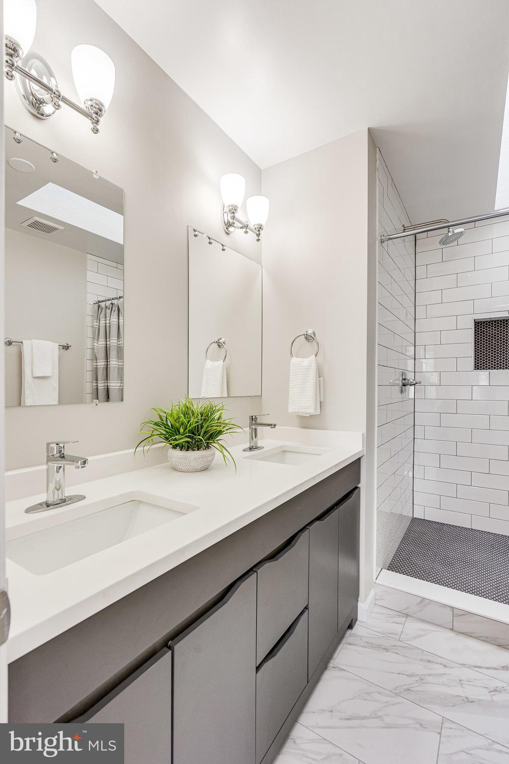 PARADISE - Residential